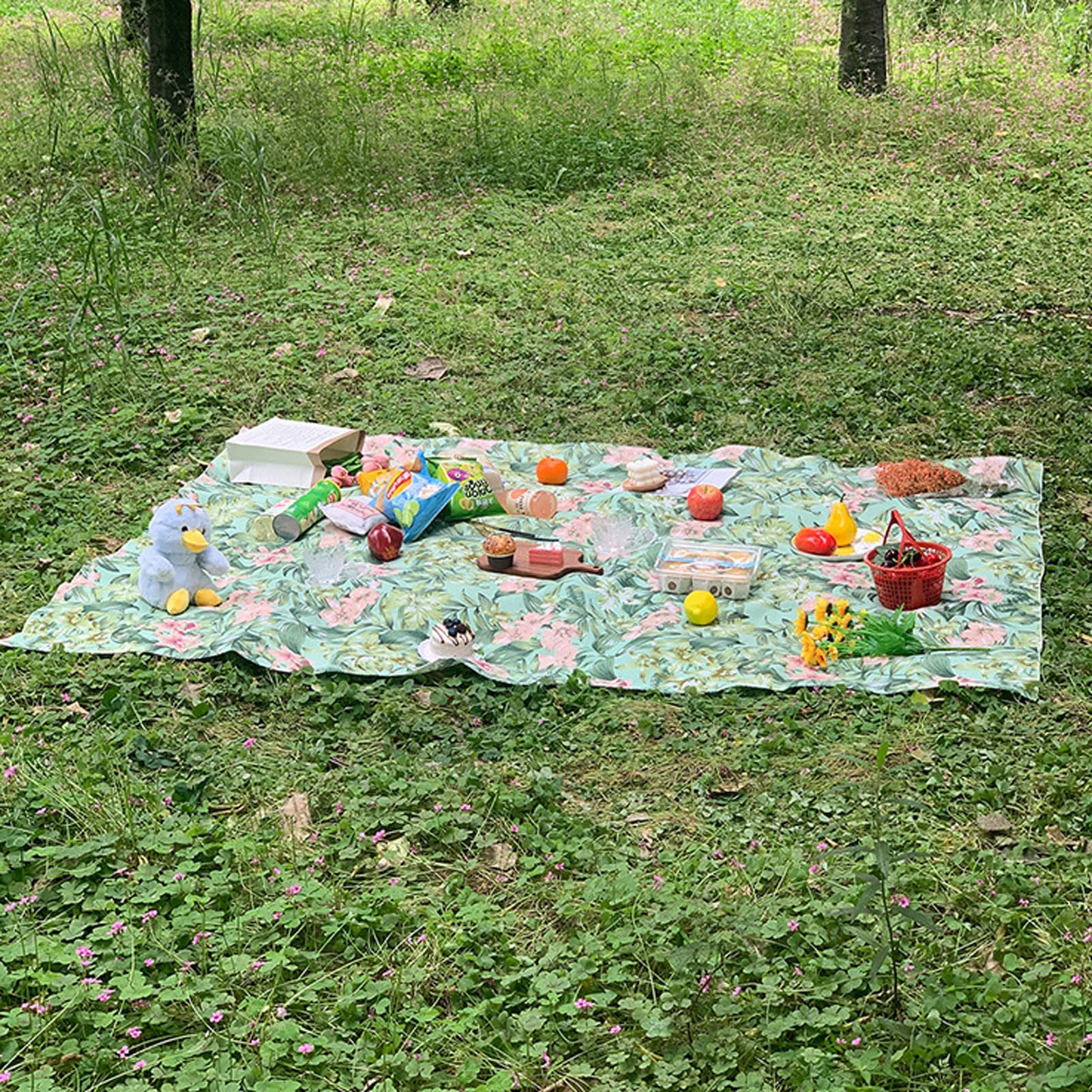 HUHJYUGE Tappeto da Picnic Portatile, Coperta Leggera e Pieghevole per Campeggio, Prato, Parco e Gite di Primavera, Facile da Trasportare per attività All'aperto (150x240cm)