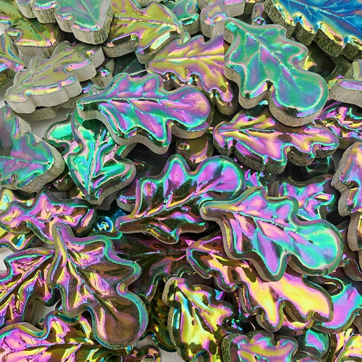 Wavy Leaf-Shaped Ceramic Mosaic Tiles,500g/1.1lb Ceramic Mosaic Pieces for Home Decoration or DIY Crafts,Mosaic Puzzle or Mosaic Making Supplies. (Iridescent Dark Green)