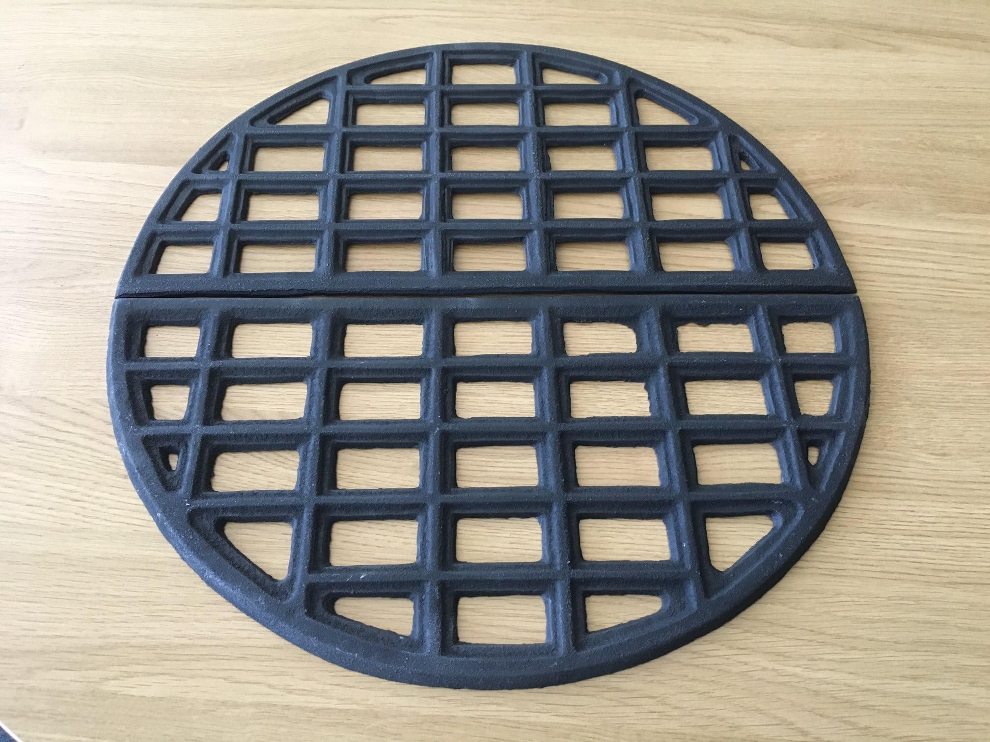 Castmaster PAIR OF SEMI CIRCULAR CHIMINEA FIRE GRATES - 15.5INCHES - 39.5CM DIAMETER