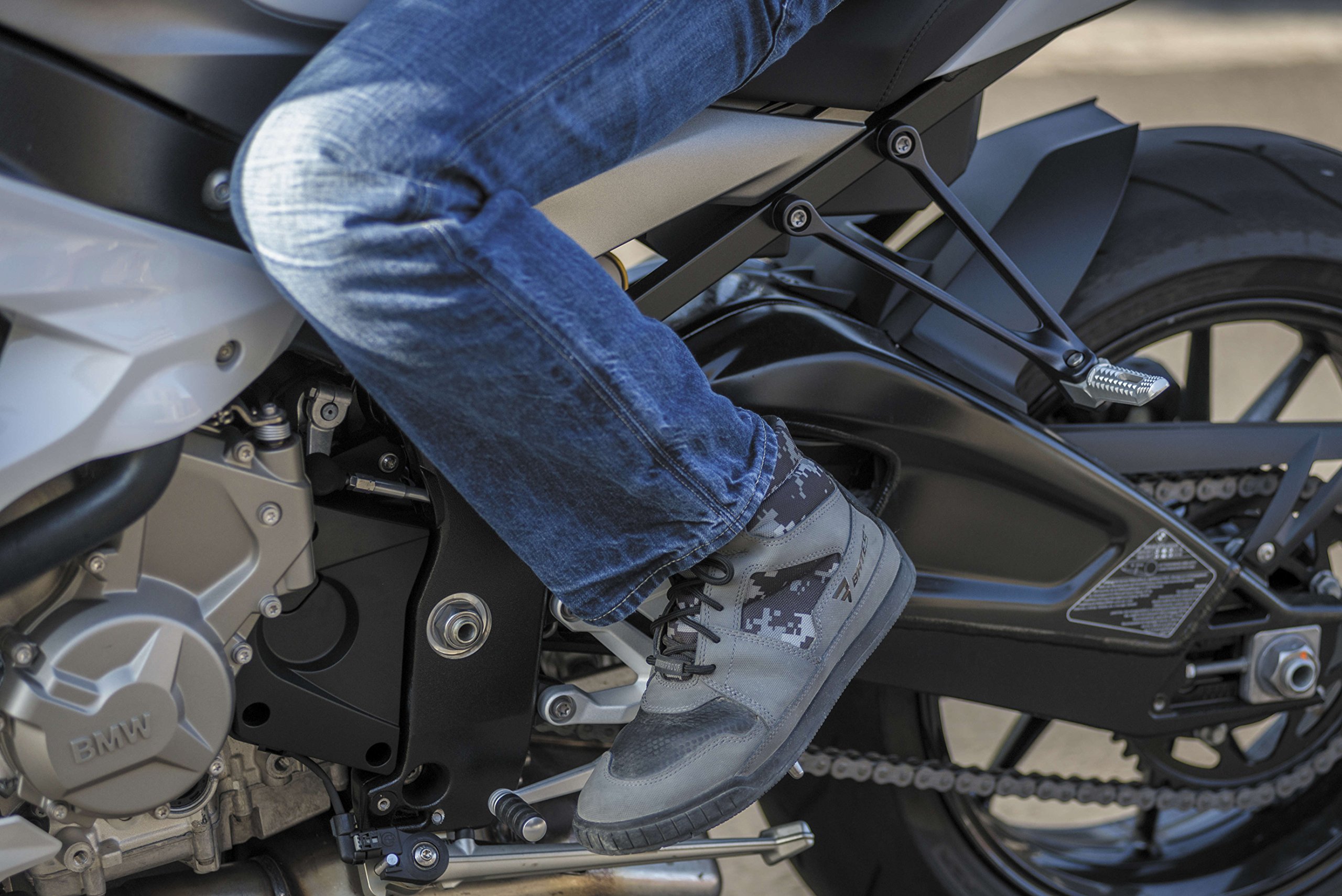 Motorcycle Boots (Grey/Digital Camo 