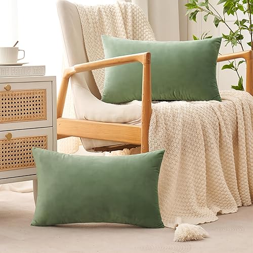 Miniatura 10 de ANRODUO Paquete de 2 fundas de almohada decorativas de terciopelo rojo, suaves, lisas, lumbares, acogedoras, modernas, para el hogar, para sofá,