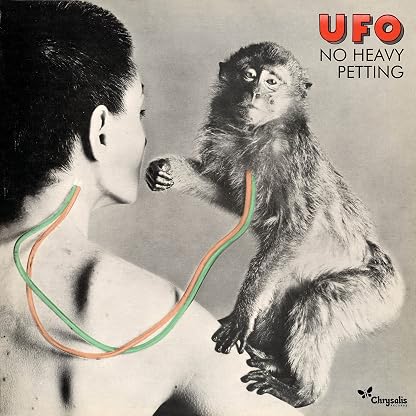 NO HEAVY PETTING (DELUXE EDITION/2023 REMASTER/3LP) por UFO, capa do álbum