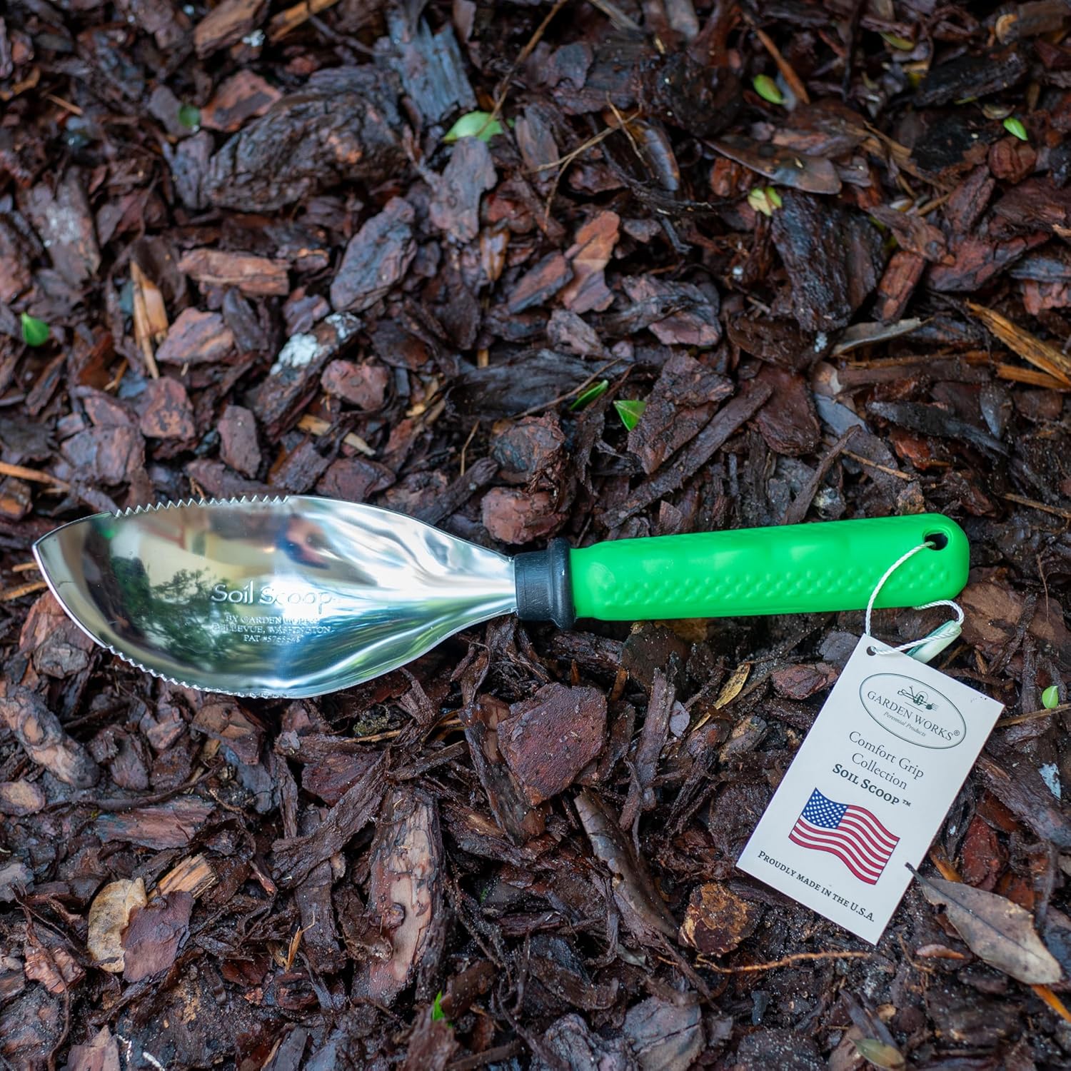 The Original Soil Scoop™ Comfort Grip Green