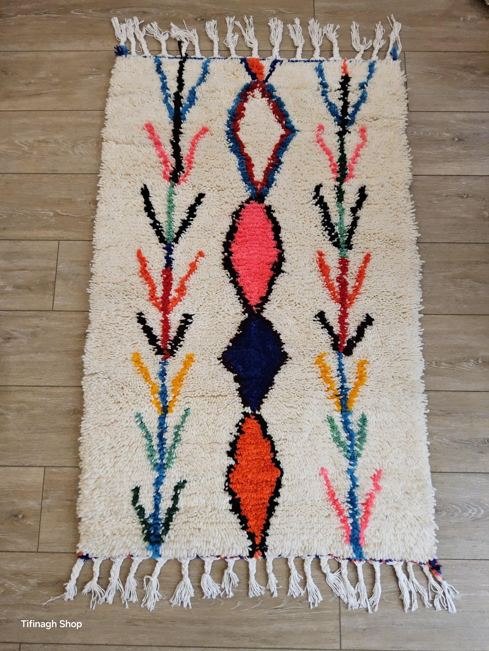 Générique Tifinagh Shop - Tapis Berbère Azilal Multicolore 122 x 77 cm - Authentique Tapis Marocain Fait Main en Laine - Motifs Traditionnels - Pièce Unique