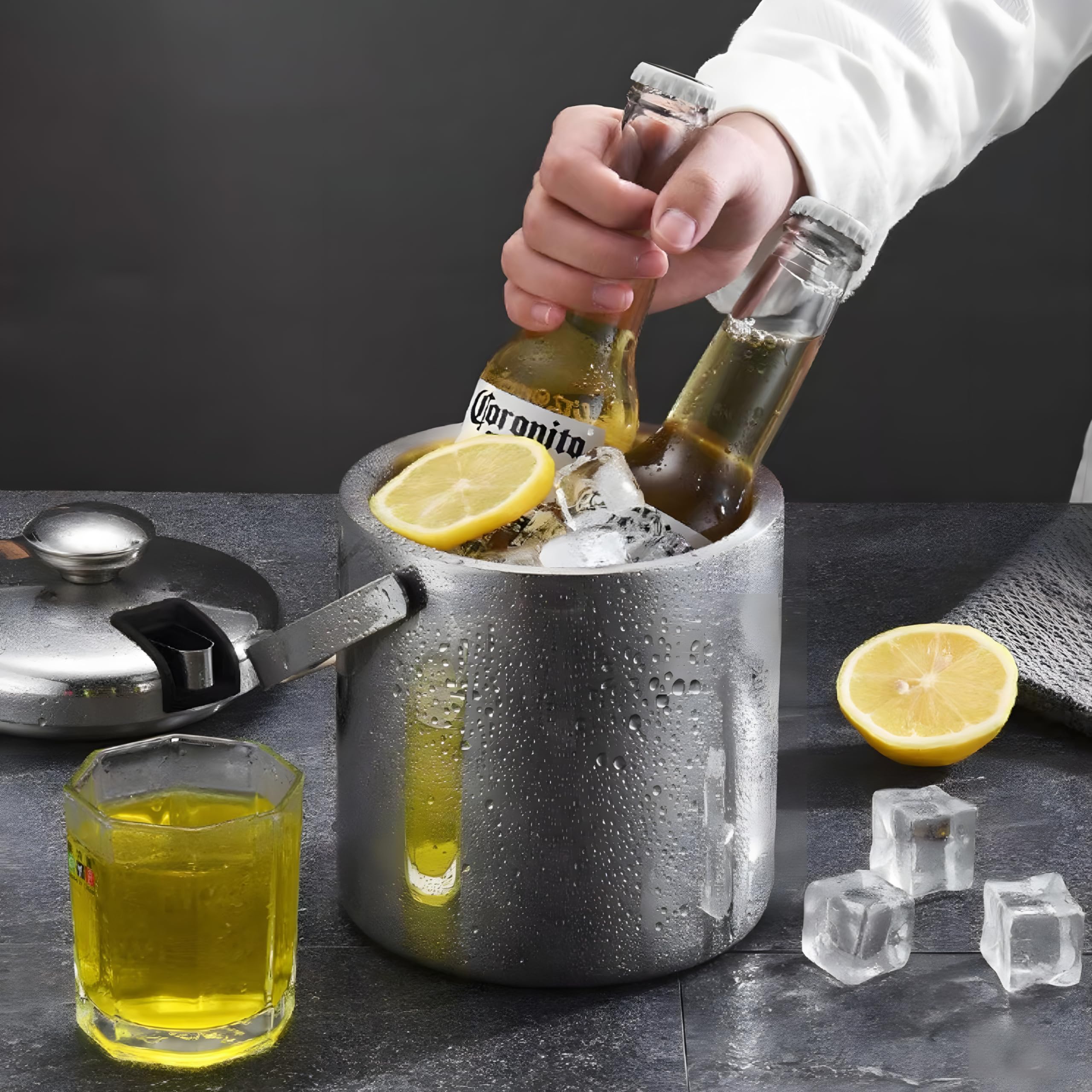 Retoo Secchiello ghiaccio con coperchio e pinza, contenitore per cubetti di ghiaccio, a doppia parete, in acciaio inox, 1,3 litri, per cubetti di ghiaccio, spumante con manico, 20 x 14,5 cm