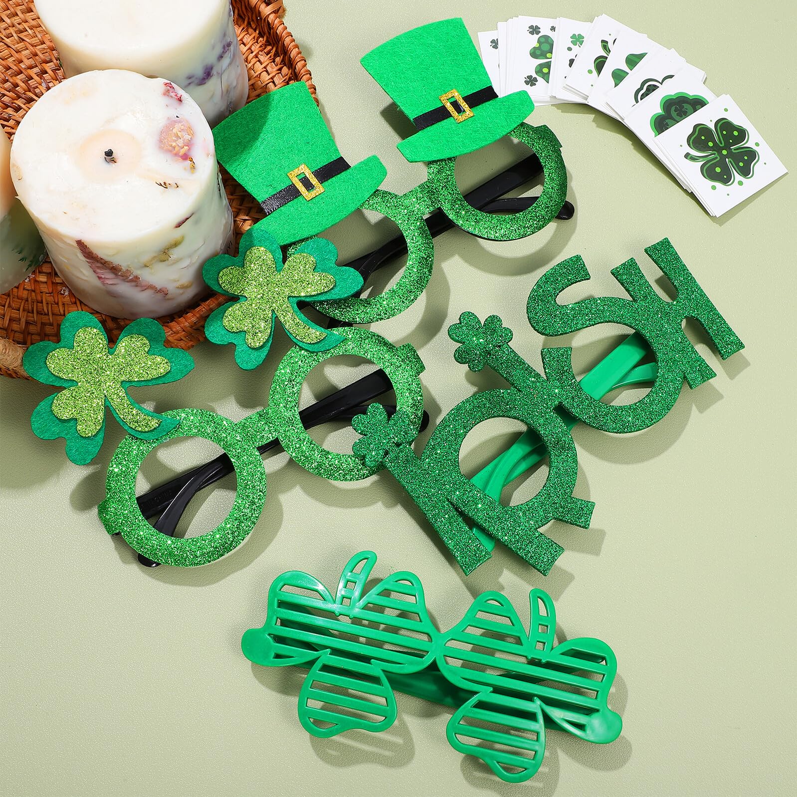 ERINGOGO Kit 91 Pezzi Accessori per Festa San Patrizio con Cerchietti, Occhiali, Collane e Braccialetti Trifoglio, Adesivi Decorativi e Baffi, Set Oggetti di Scena per Travestimenti