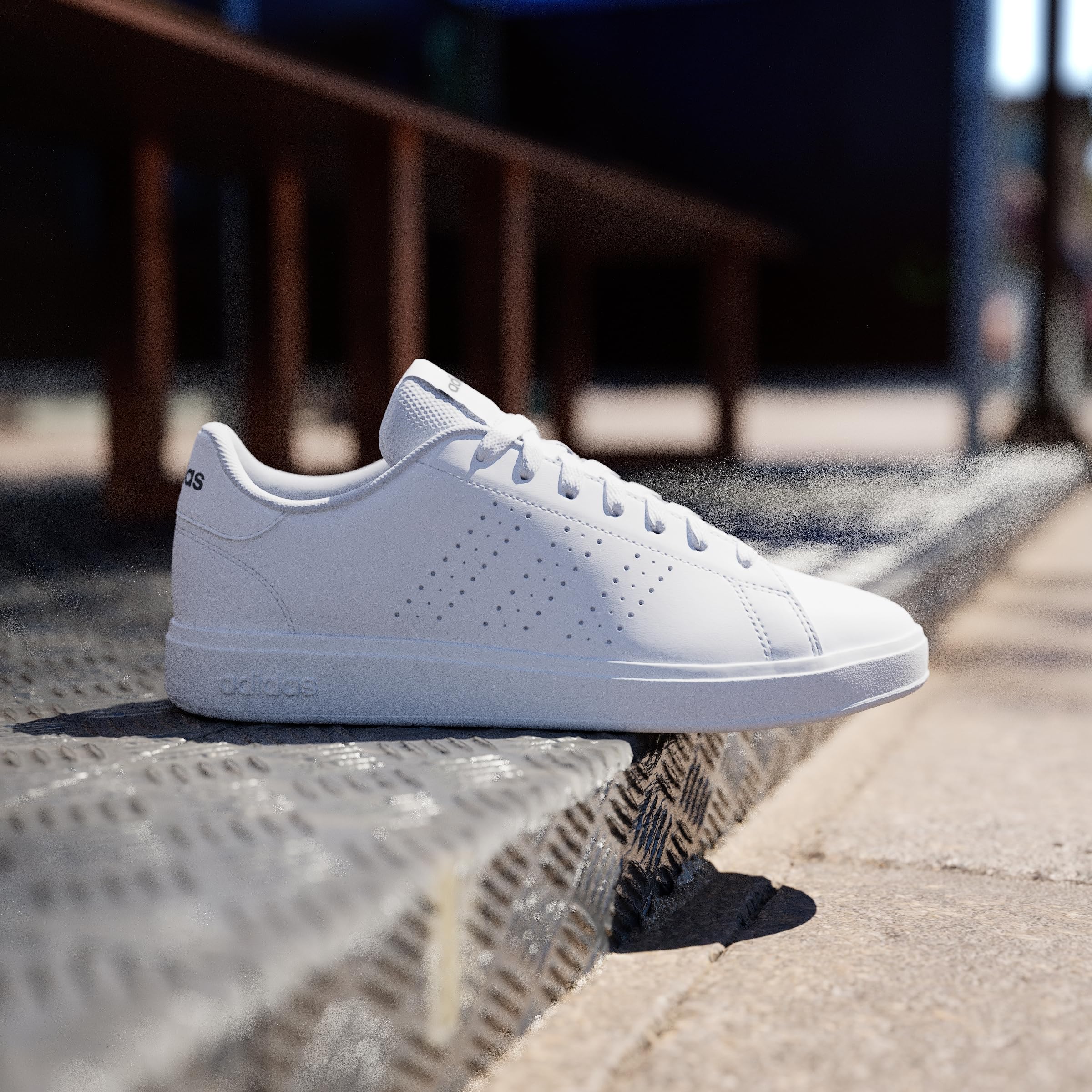 adidas Women's Chaussure Advantage Base 2.0