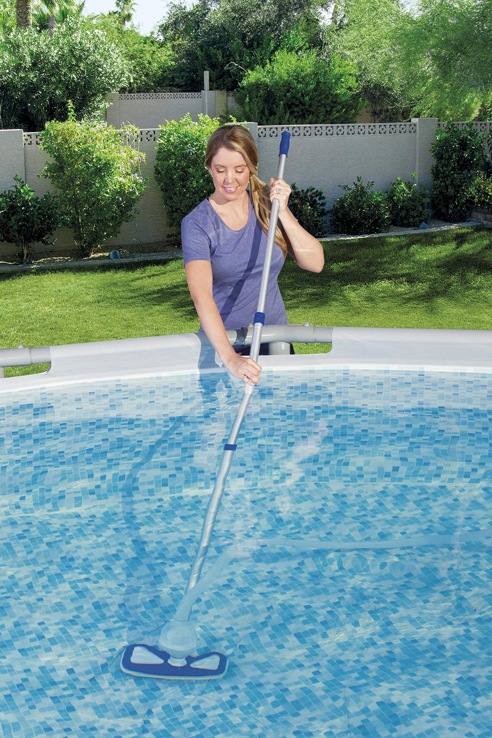 Bestway Flowclear™ AquaClean Pool Cleaning Kit