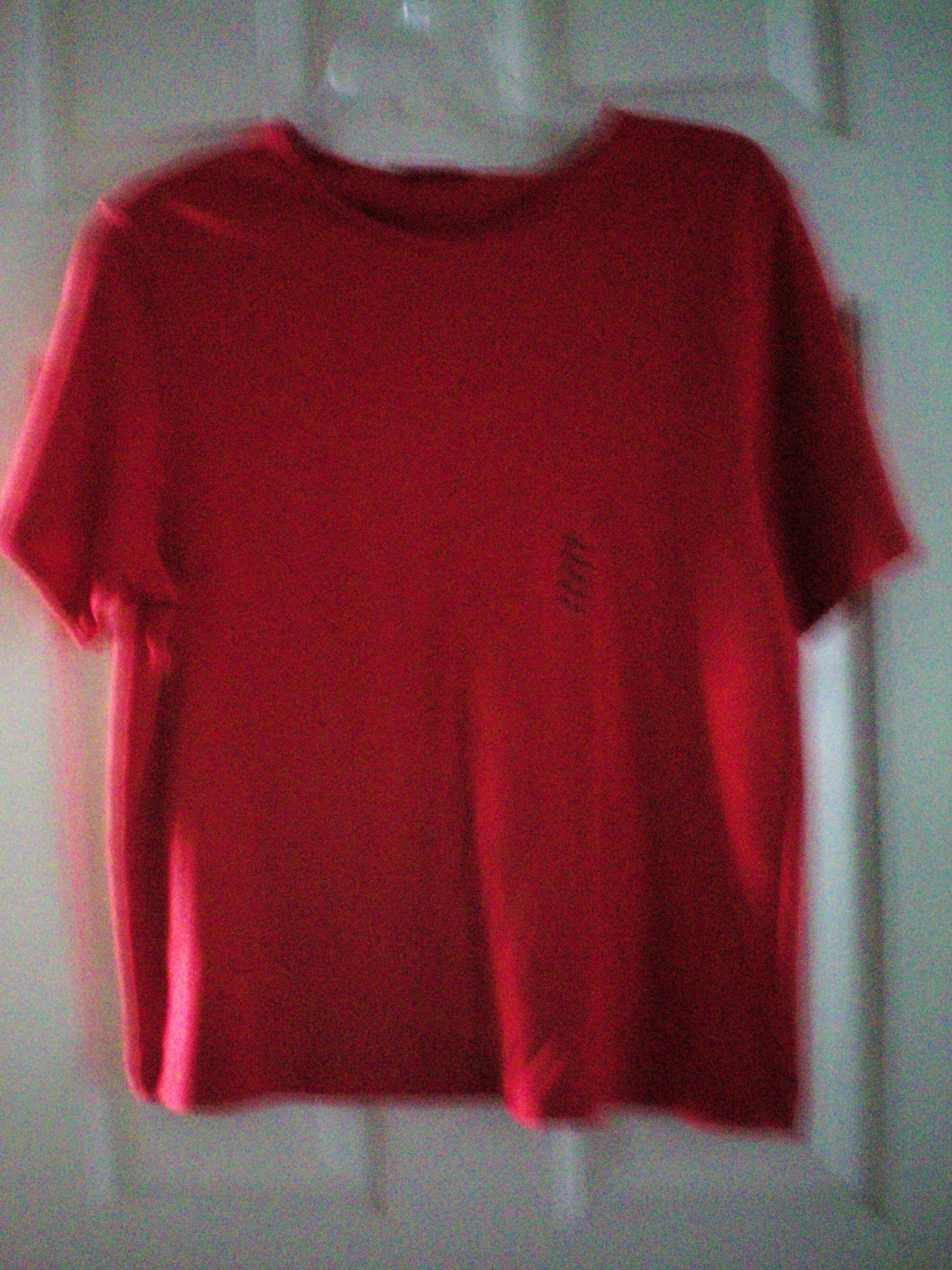 Baxter & Wells Red Round Neck Short Sleeve Pullover with Ribbing Around Neckline and Sleeve Edges -- Petite Large -- New With Tags