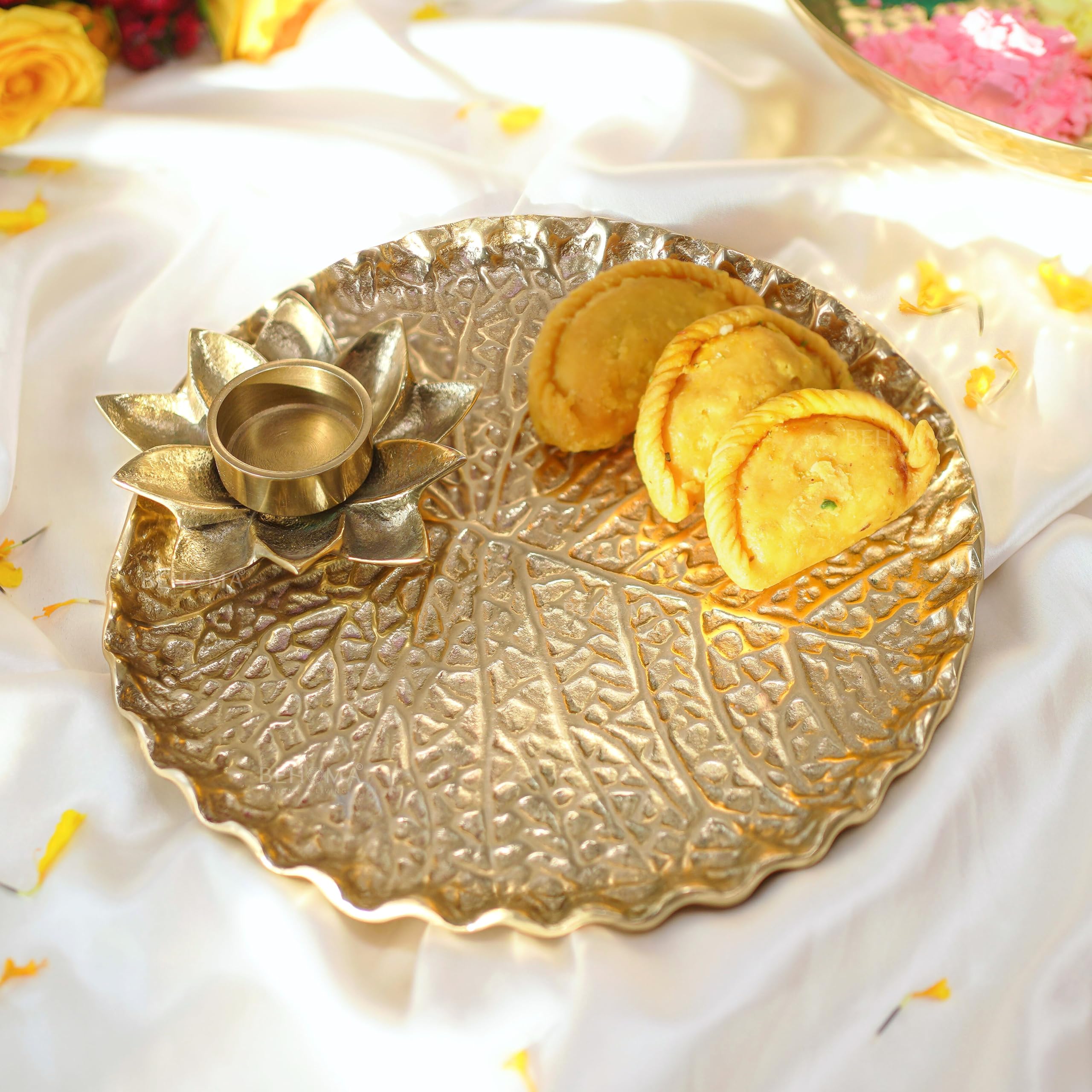 BEHOMA Metal Lotus Tray with Tea-Light Holder for Home Decor || Round Pooja Thali for Temple, Center Table Decoration, Festival || Gold, Large 1 PC, Dia: 25.5Cm.