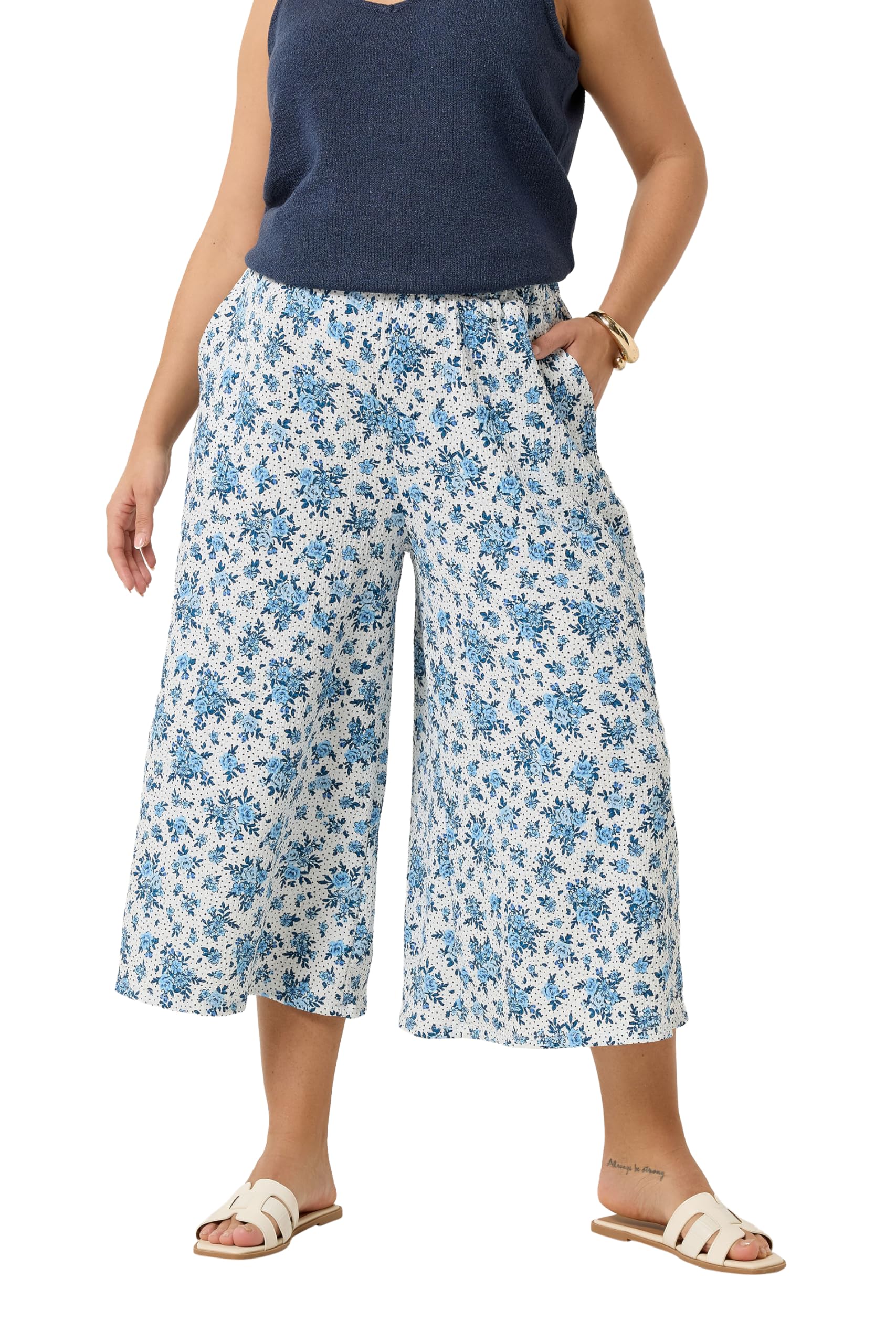 Yours Women's Light Blue Ditsy Floral Culottes In Size 26-28