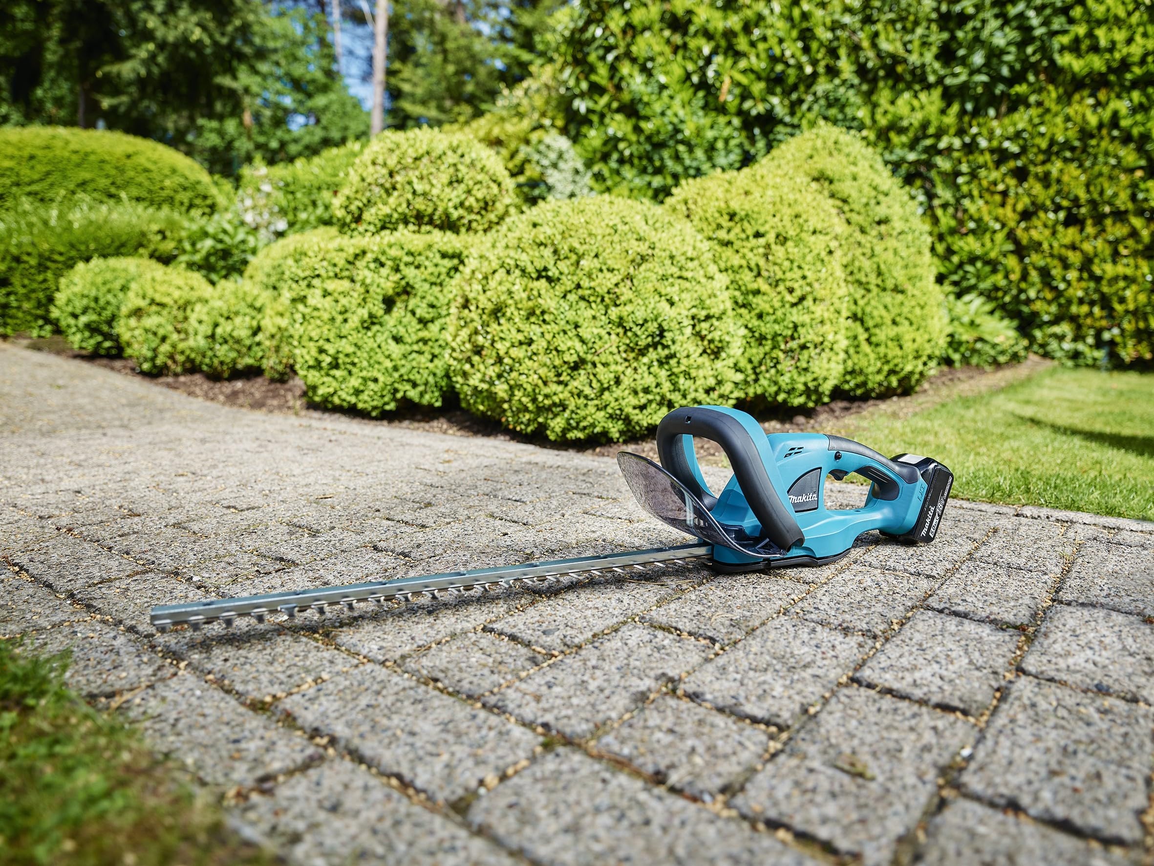 MAKITA DUH523RF - Cortasetos 18V 3,0 Ah 52cm