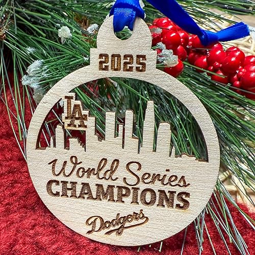 Miniatura 4 de LA D O D G E R S Abedul Grabado Los Ángeles Béisbol Adorno de vacaciones Decoración de recuerdo de madera rústica NL Champs 2025