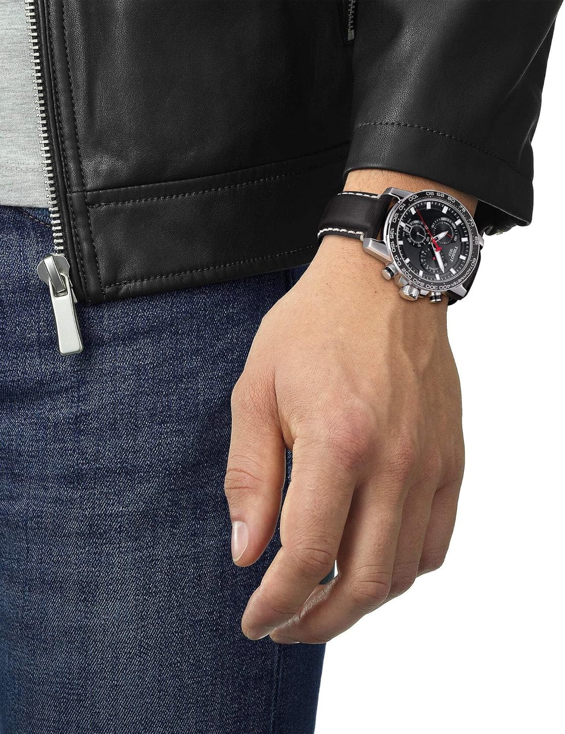 ساعت مچی مردانه تیسوت مدل T1256171605100 با بدنه استیل و بند چرمی