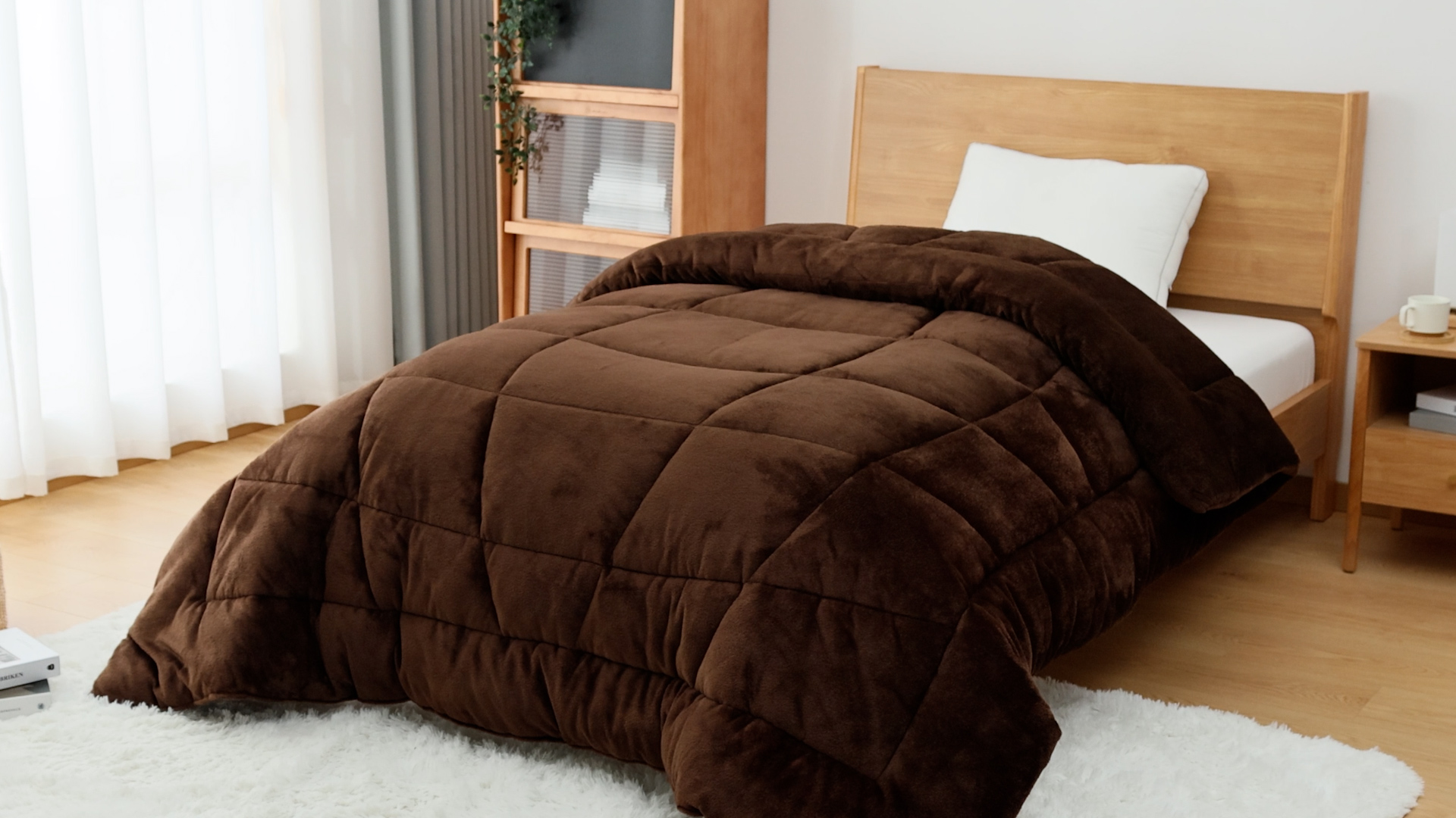 Amazon｜VK Living 掛け布団 【シンサレート＋宇宙服断熱素材