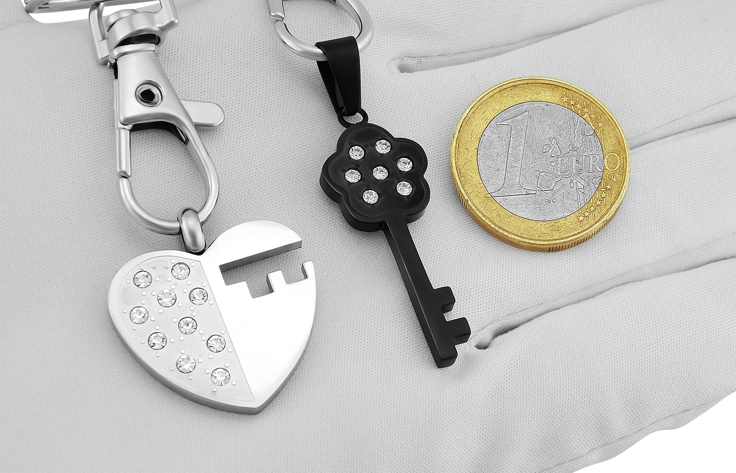 Schlüsselanhänger personalisiert 2 Stück Herz und Schlüssel | Schlüsselanhänger mit Gravur Set Edelstahl Silber schwarz | personalisierte Schlüsselanhänger für Paare Freund Freundin Partner