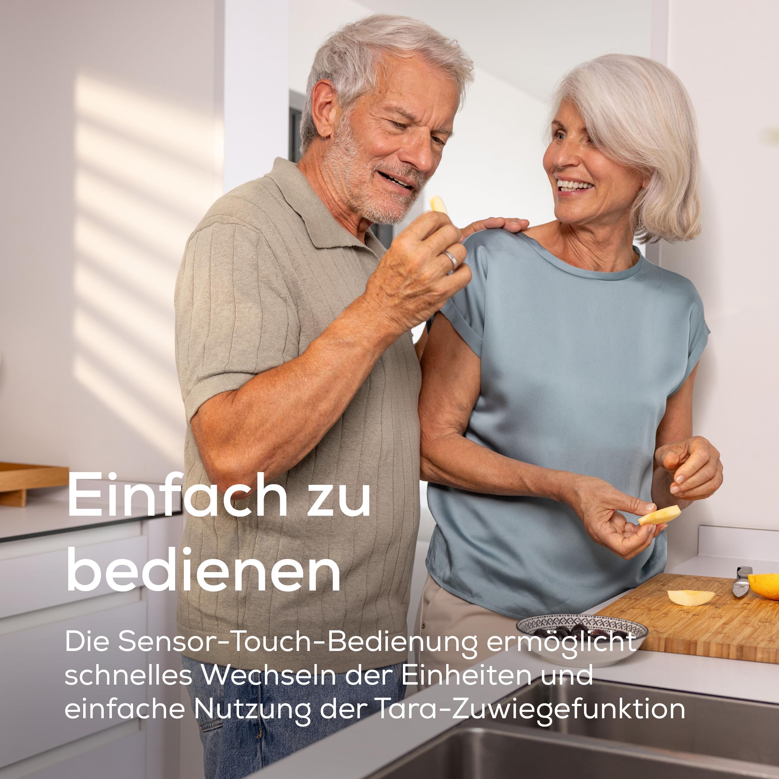 Beurer KS 19 Pure White digitale Küchenwaage, Tragkraft bis zu 5 kg (1-g-genaue Einteilung), Haushaltswaage mit Sensor-Touch, Lebensmittelwaage inkl. Batterien, ultraflaches Design, weiß