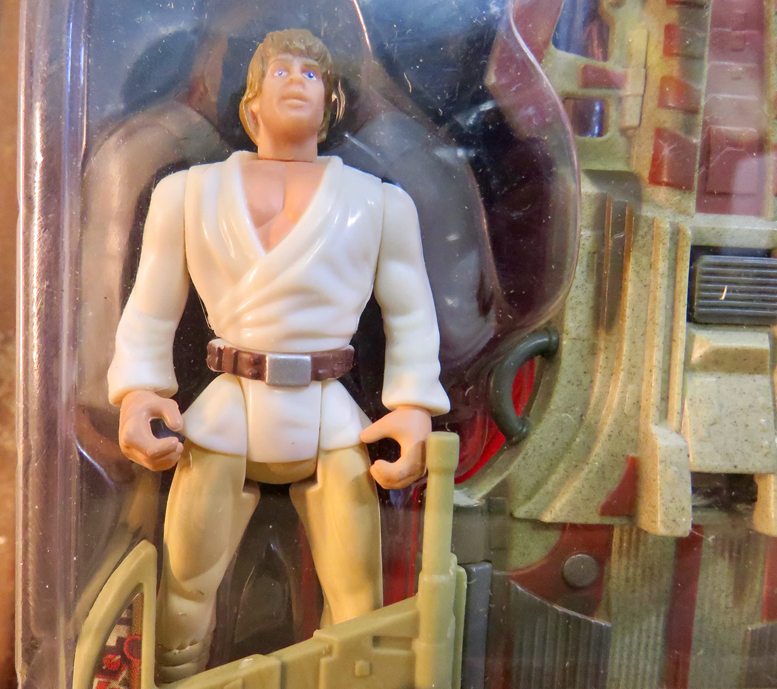 Amazon.com: Star Wars Power of the Force Orange Card Deluxe Luke