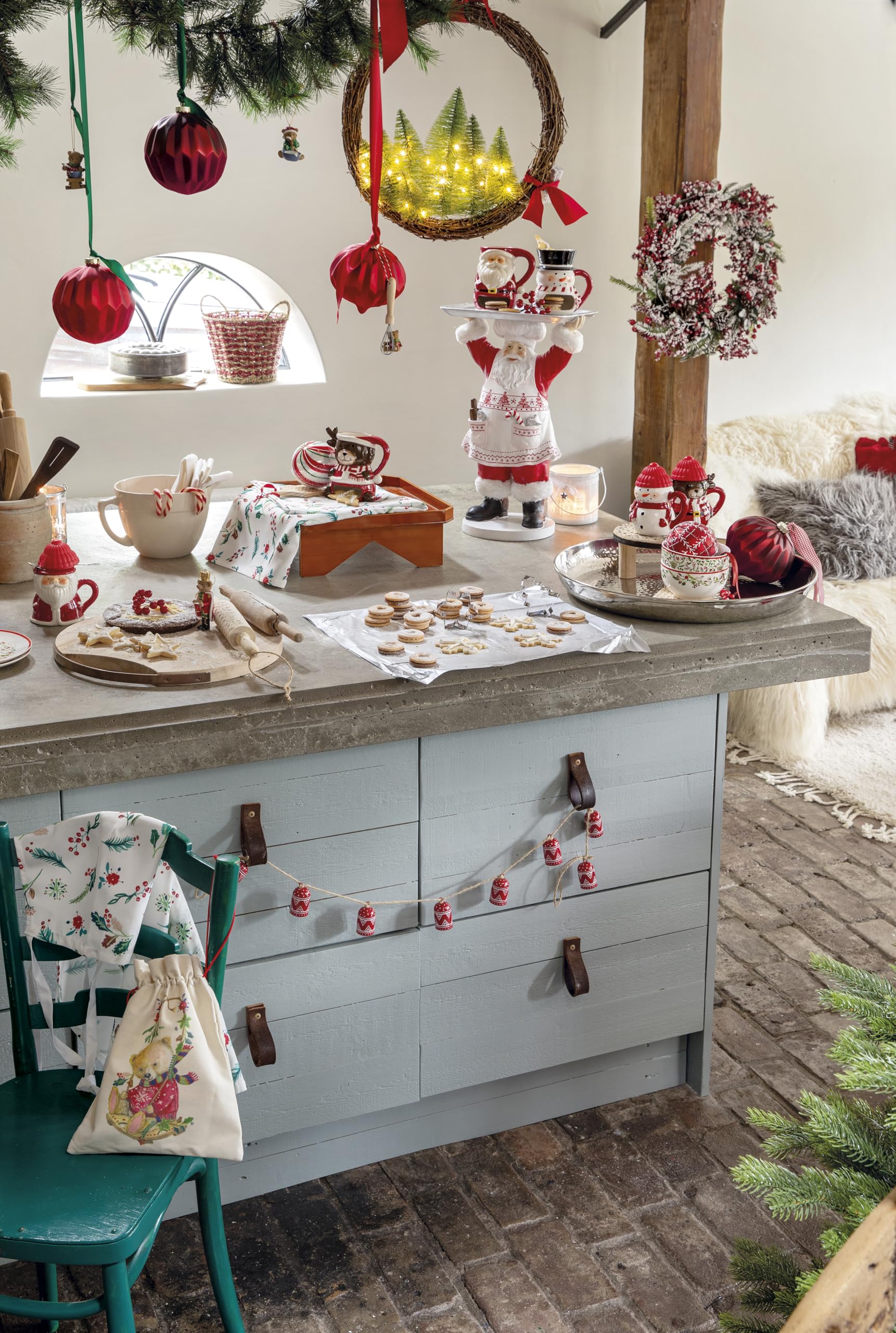Kaemingk Kerstkrans krans rode BES l14b60h60 cm groen