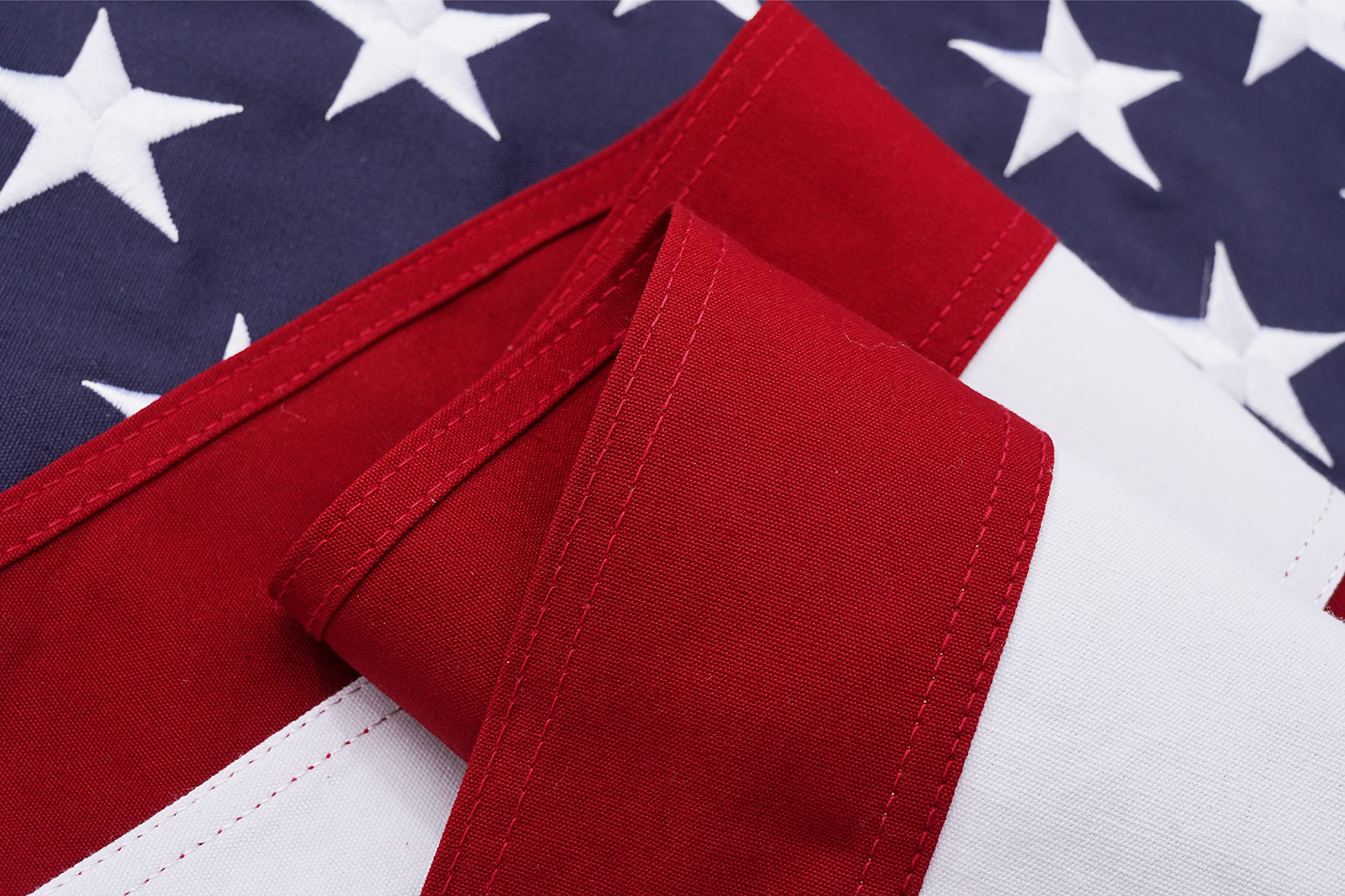 ROTERDON Bandiera americana in cotone, 1,5 x 2,5 m, prodotta negli Stati Uniti, per bandiera commemorativa dei veterani, tessuto resistente, stelle ricamate di lusso, strisce cucite e 2 occhielli in