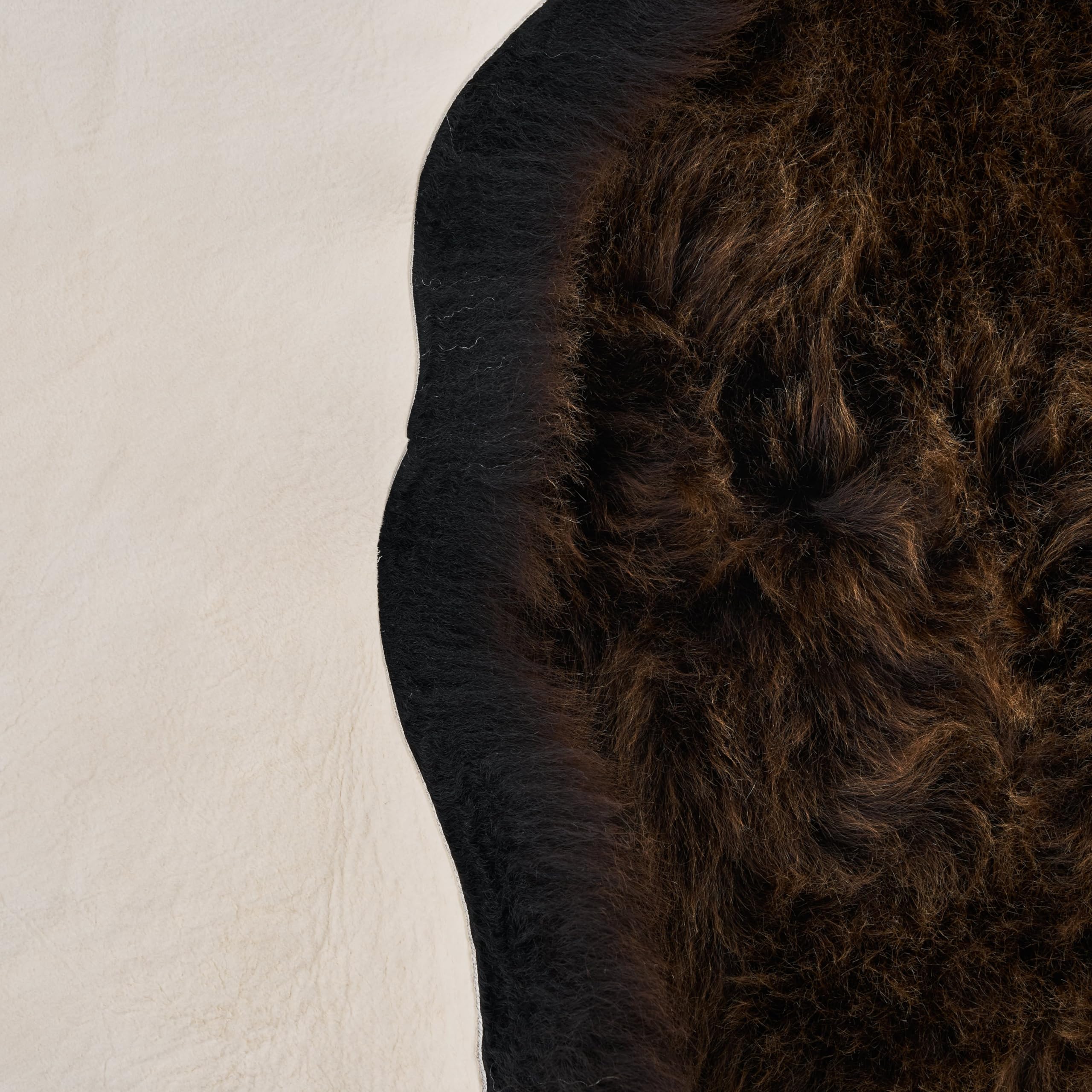 Peau d'agneau|de Mouton|de Fourrure, inodore, Douce et Moelleuse, différentes Tailles, qualité Naturelle, idéal comme Tapis, Couvre-lit, Dessous de Poussette