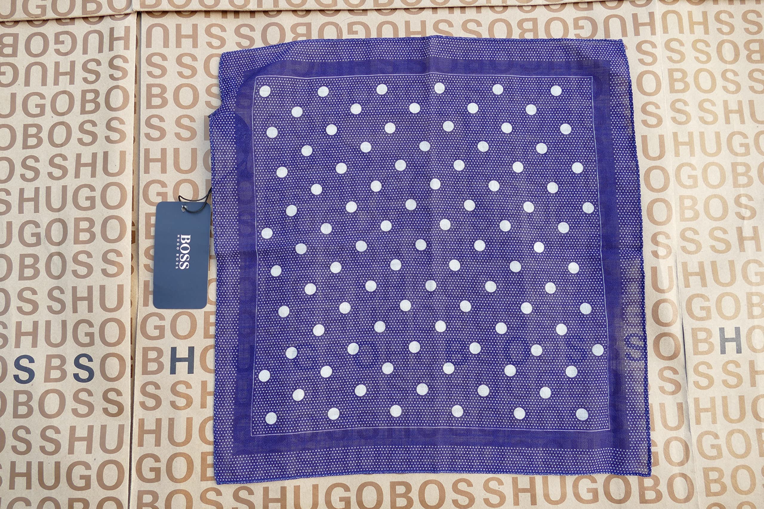Hugo Boss Męska fioletowa w kropki 100% jedwabna poszetka kwadratowa 50281039, Fioletowy