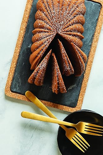 Miniatura 5 de Nordic Ware Sartén para pan estriada clásica, 6 tazas, dorado