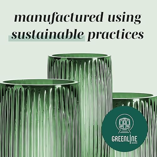 Miniatura 7 de Greenline Goods Florero acanalado con parte inferior redondeada  Floreros de vidrio soplado a mano gris para flores, diseño acanalado y acanalado