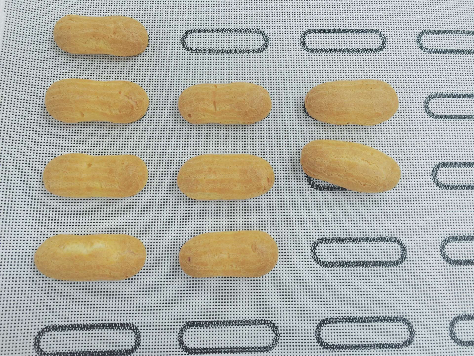 Eclair Backbleche | perforierte Silikon-Brotbackmatte | Antihaft-Backmatte | Dampfgitter | 39,9 x 59,9 cm | (125 x 25 mm Form)