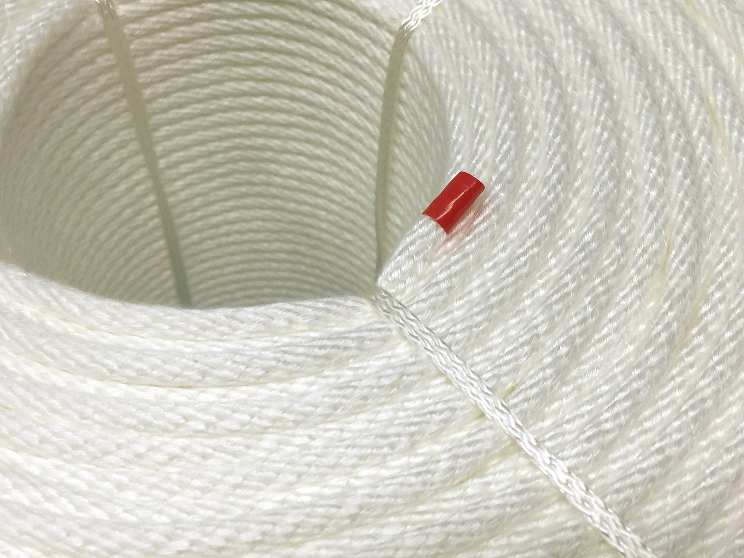 ロープ　ビニロン金剛打　白　5ミリ　長さ300メートル ロープ ビニロン金剛打 白 5ミリ 長さ300メートル