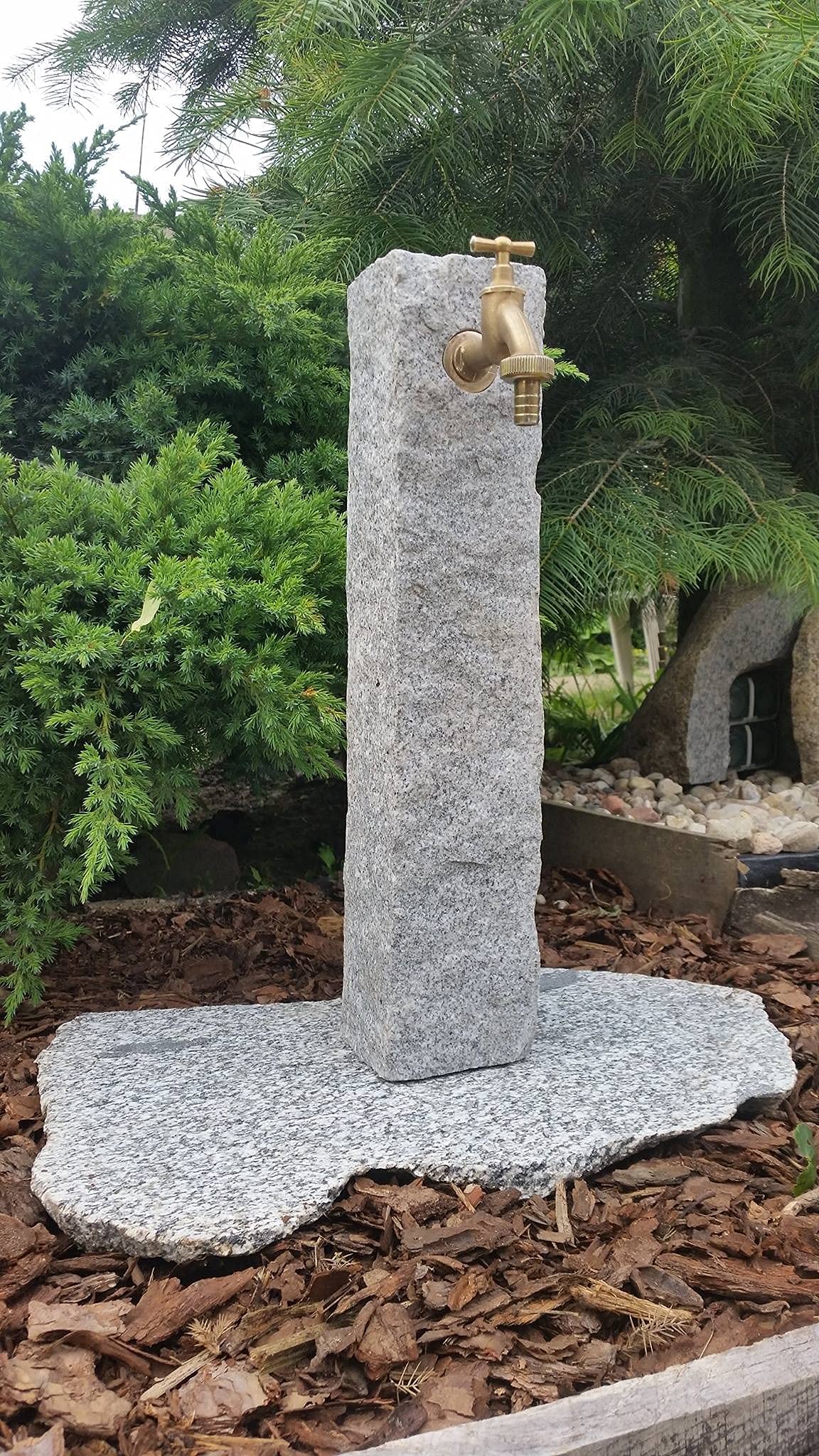 Stone garden tap faucet - Rubinetto da giardino tuinkraan robinet de jardin rubinetto da giardino trädgårdskran Grifo de jardín (pietra)