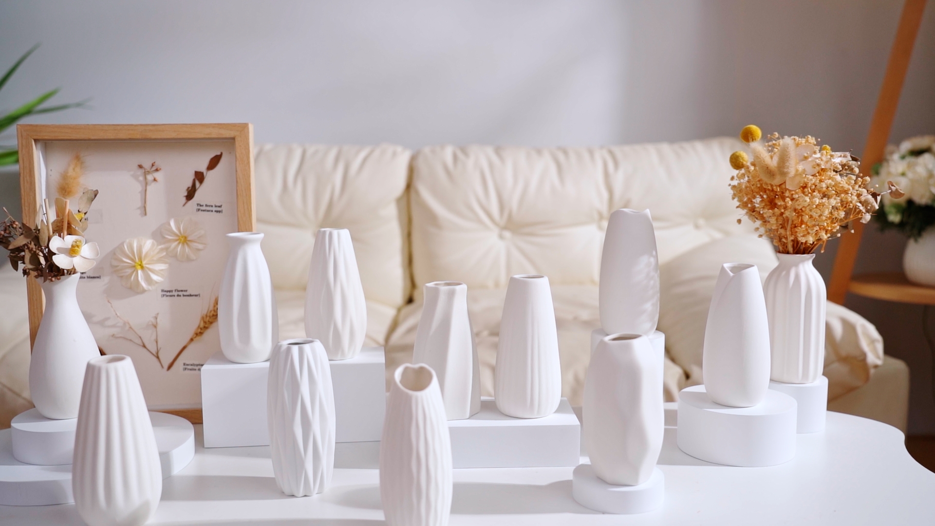 Amazon.com: Yaomiao Set of 24 5'' White Ceramic Bud Vase Bulk Boho