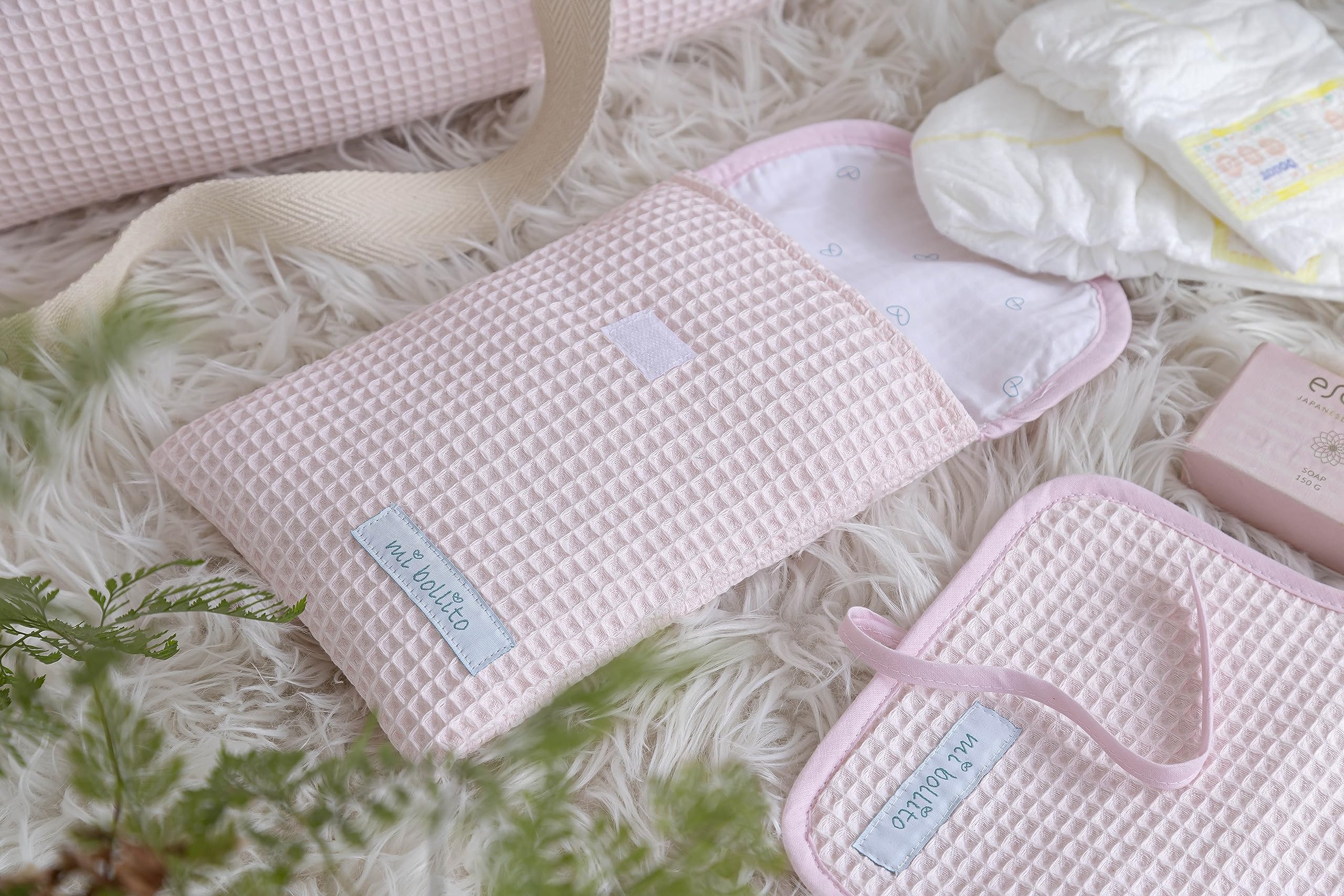 Mi bollito Set of 2, Waterproof Baby Changing Pad + Diaper Bag for Wipes and Diapers. Made entirely in Spain. (Light Pink) - Image 4