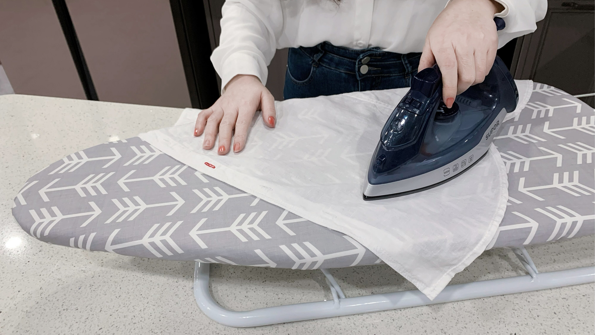 Amazon.com: Rblofo Tabletop Ironing Board with Folding Legs