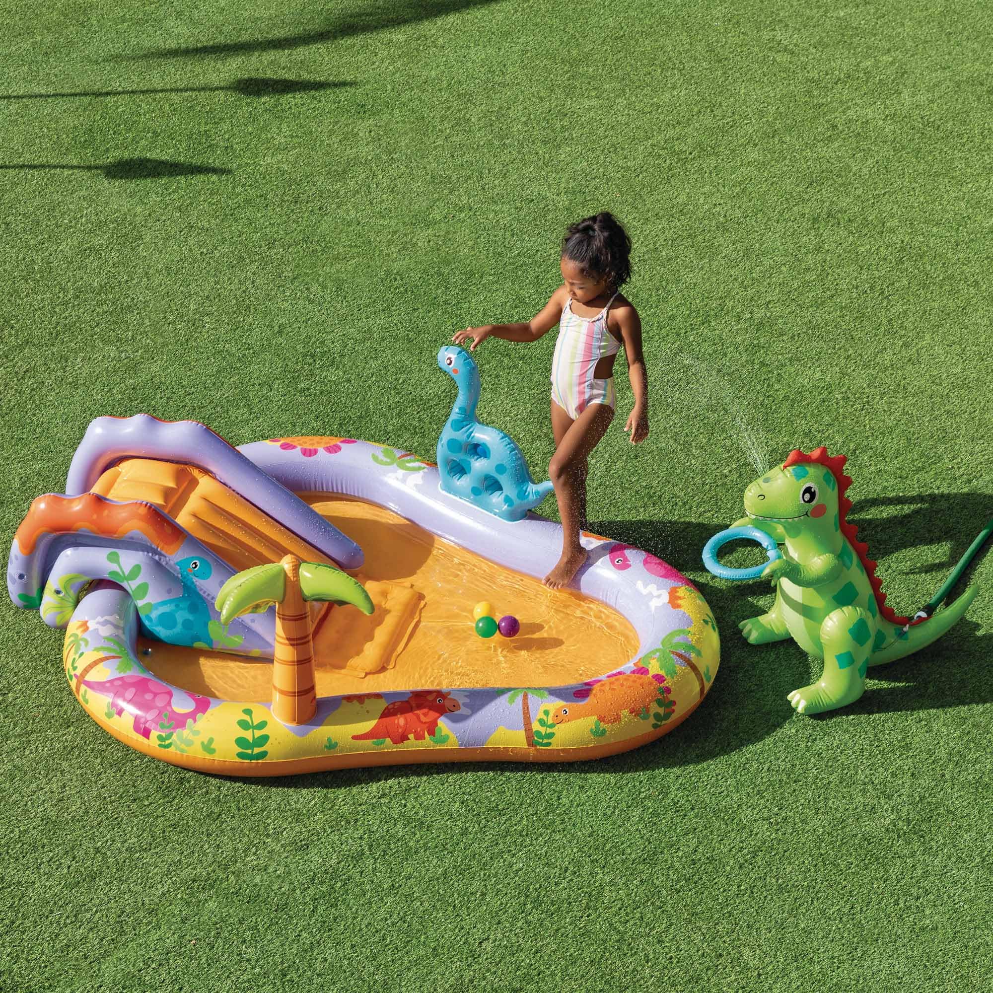 Intex Dino Park Wasserspielzentrum 201 x 157 x 69 cm aufblasbarer Dinosaurier Rutsche mit gepolstertem Boden Wassersprüher Kugelset max. 54 kg ab 2 Jahren