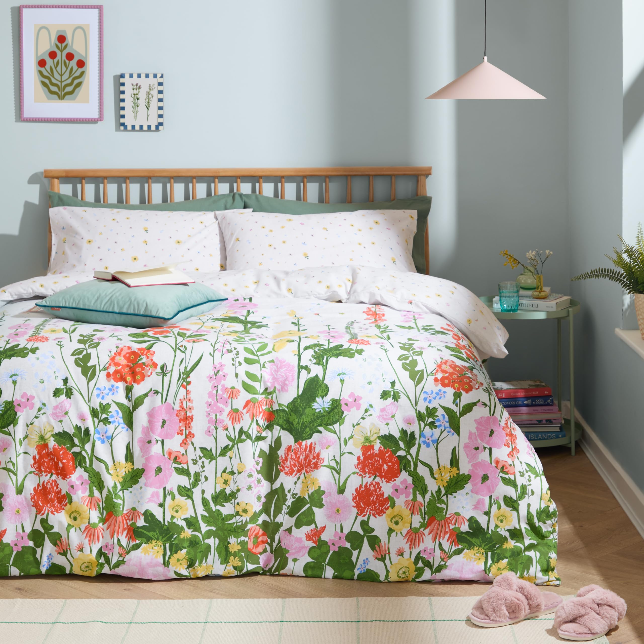 Furn Unisex Multicolor Cottage Garden Reversible Printed Duvet Cover Set | Size: King