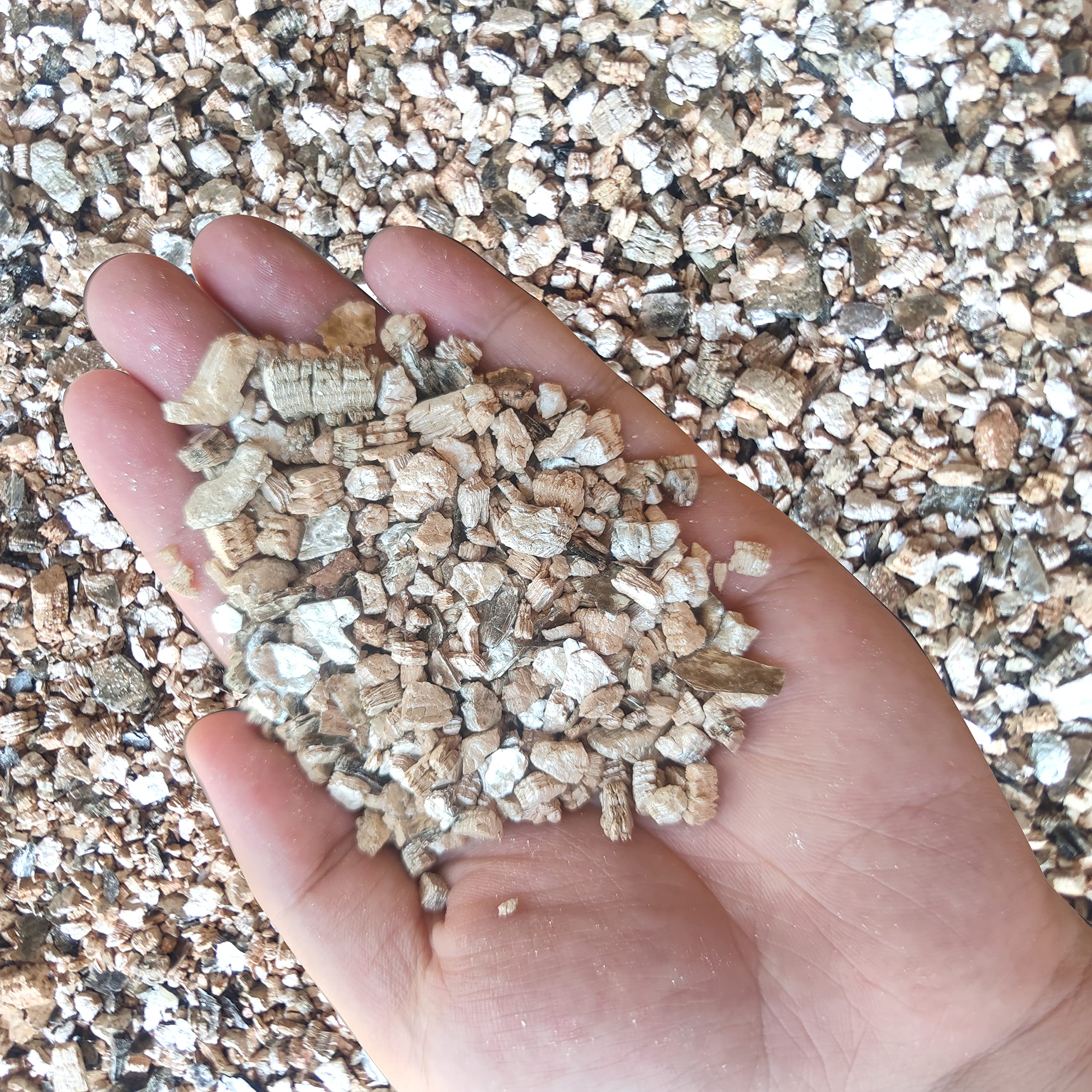 15QT Organic Vermiculite Granules for Plants and Gardening