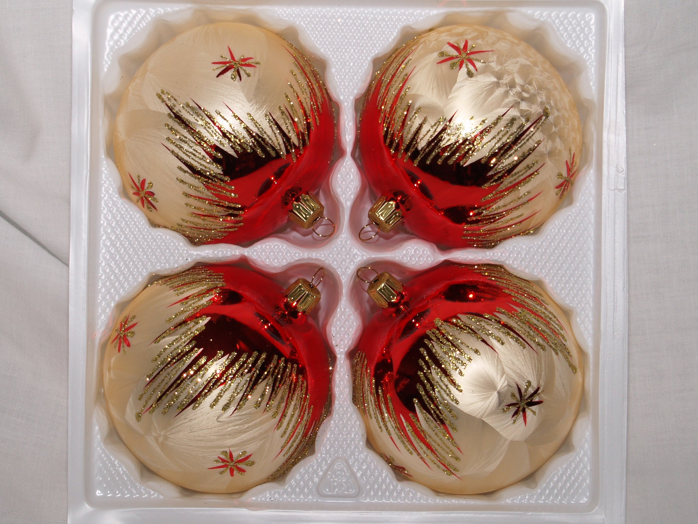 Christbaumkugel 10cm "Tradition" 4Stück per Box mundgeblasen