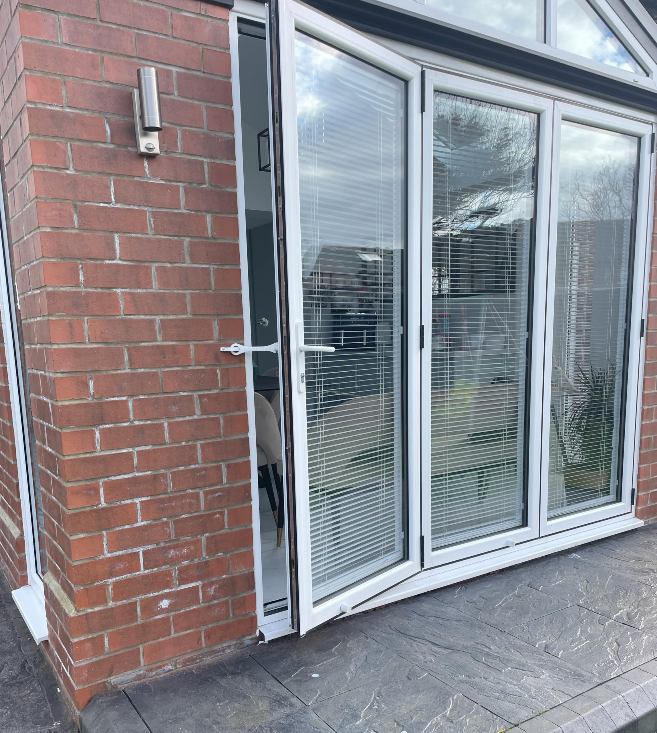 Door Stay Bi-Fold Door Stay, Hook & Eye Latch Style Door Holder & Restraint, Holds Bi-Fold Doors Open Securely - Image 3