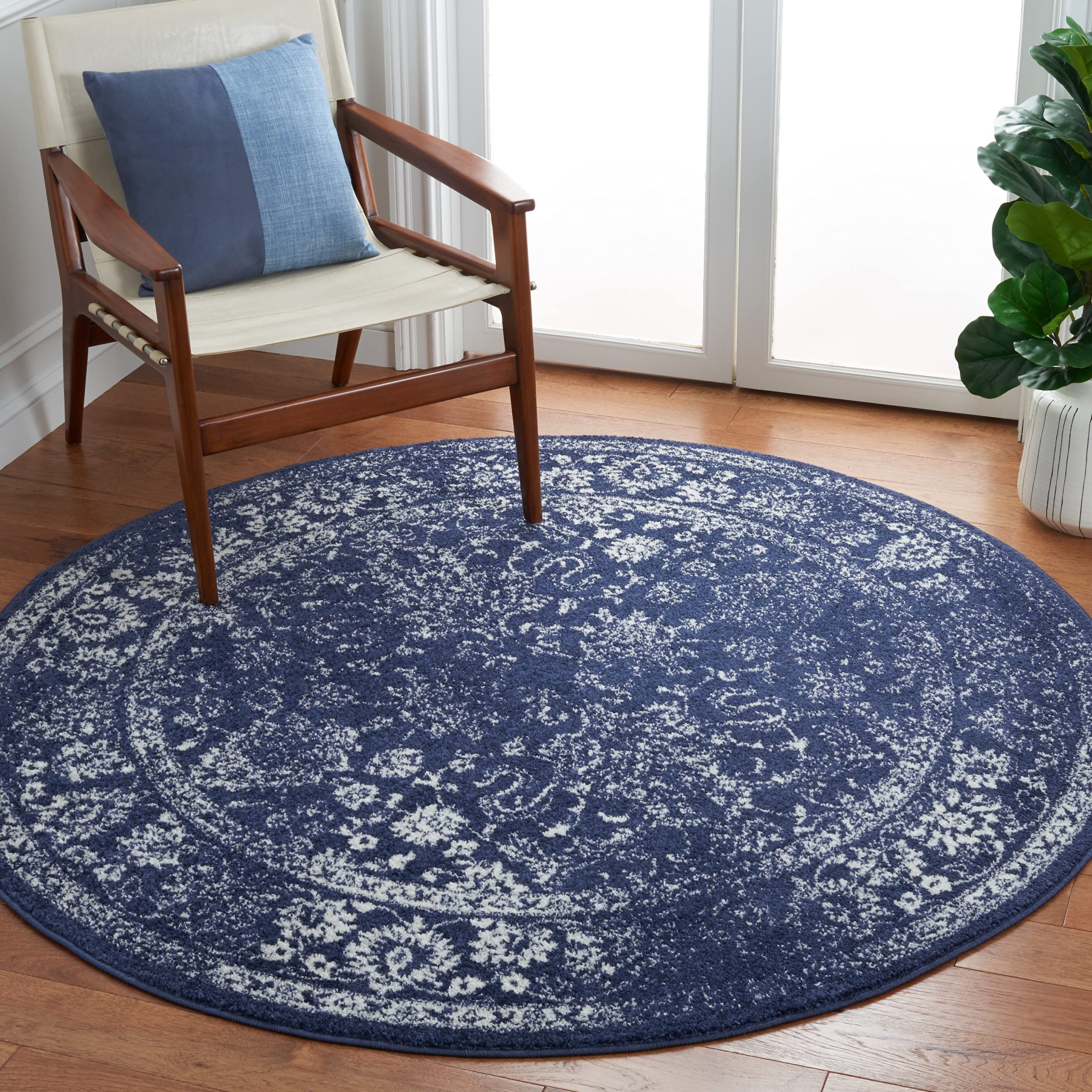 SAFAVIEH Adirondack Round Rug 9 ft, Vintage Medallion Navy & Ivory ADR109N