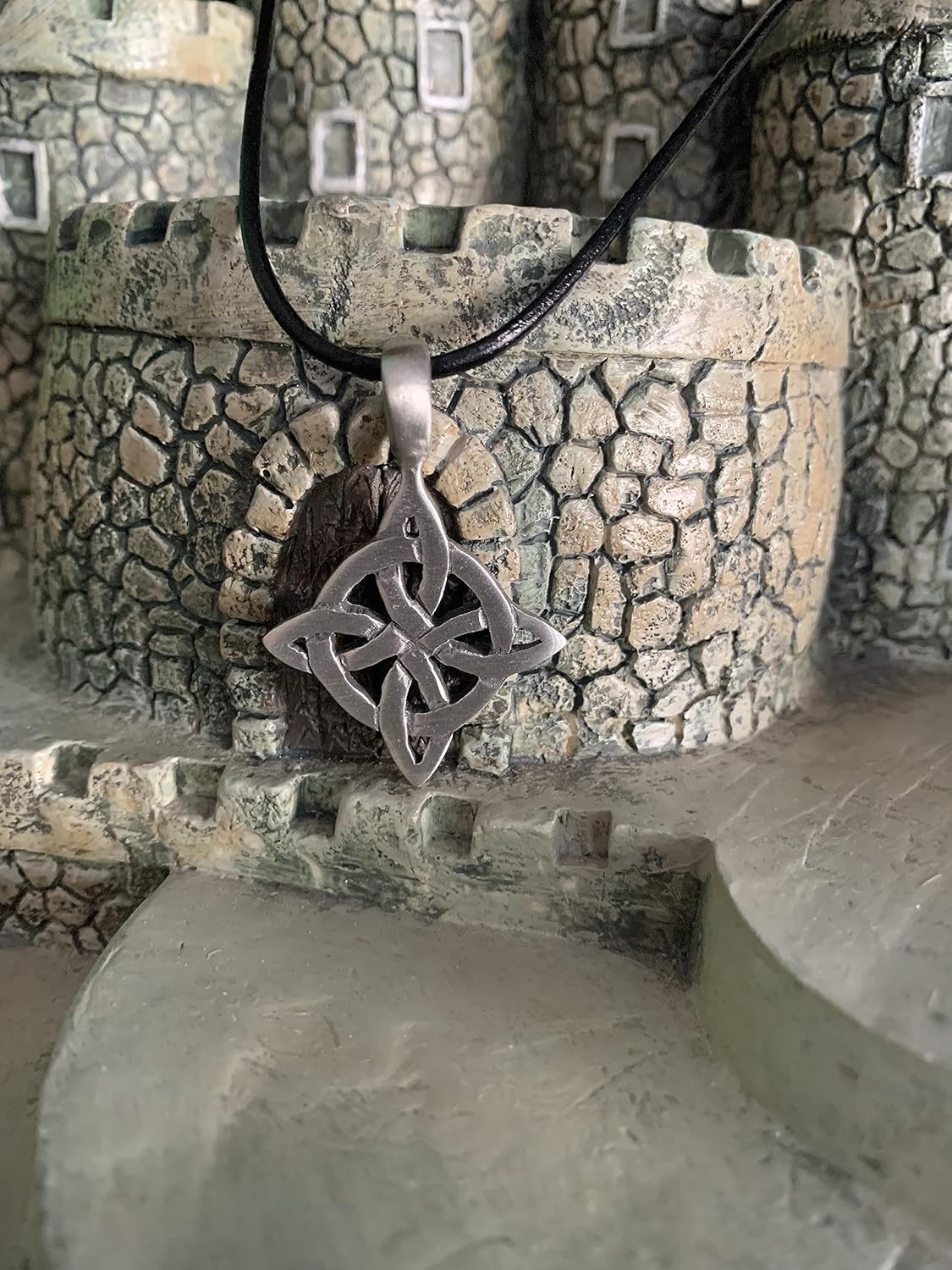 Jewelry Trends Celtic Good Luck Knot Pewter Pendant Necklace 18" - Image 6