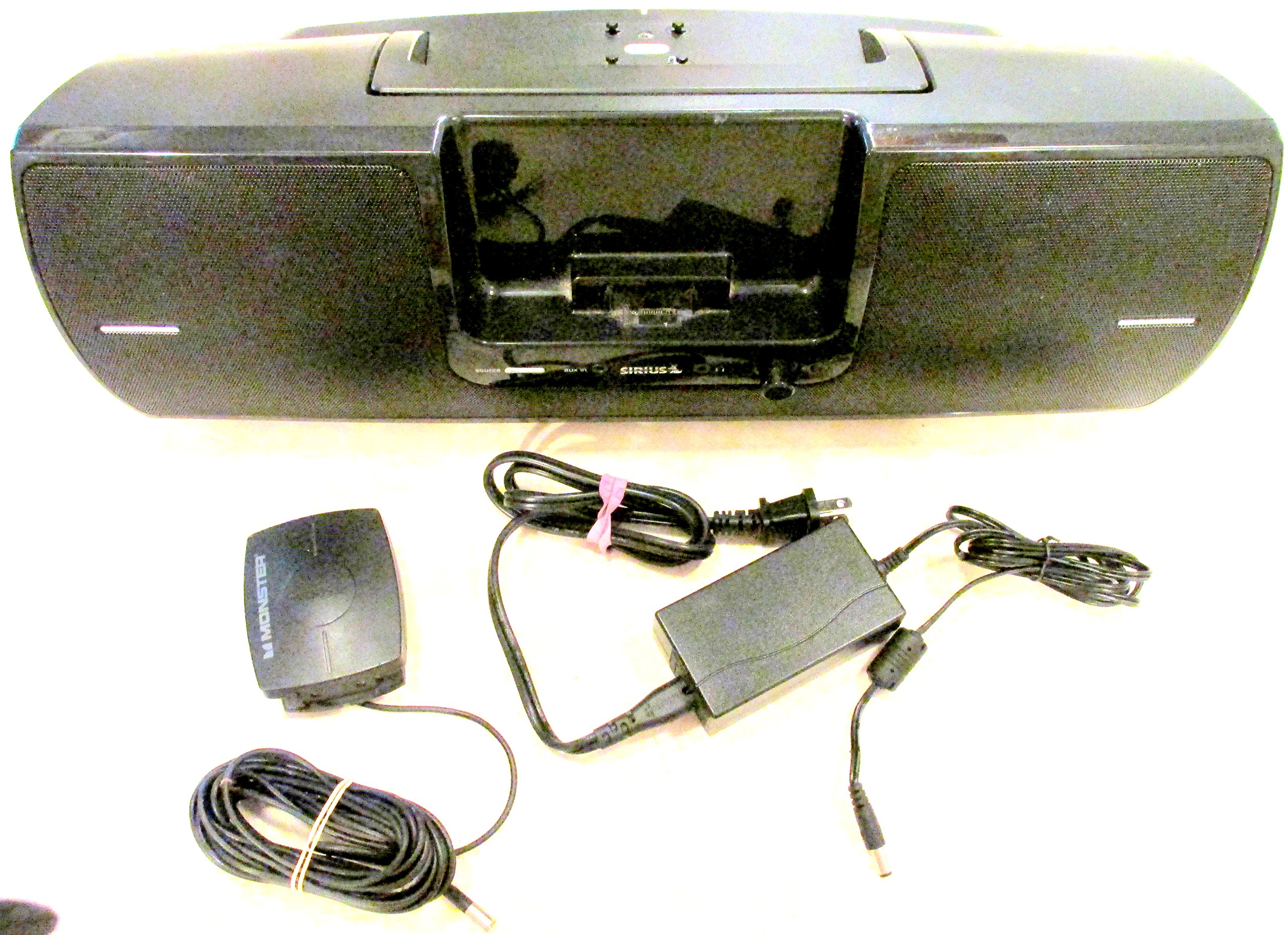 Amazon.com: Audiovox Sirius SUBX2 Speaker Dock Portable Sound  display picture 1