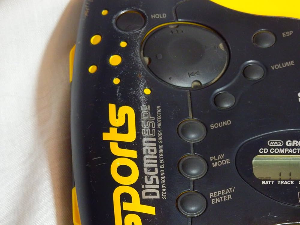 ポータブルプレーヤー SONY Sports Discman D-ES51 Sony Sports DiscMan - Portable CD Player - Yellow (D-ES51