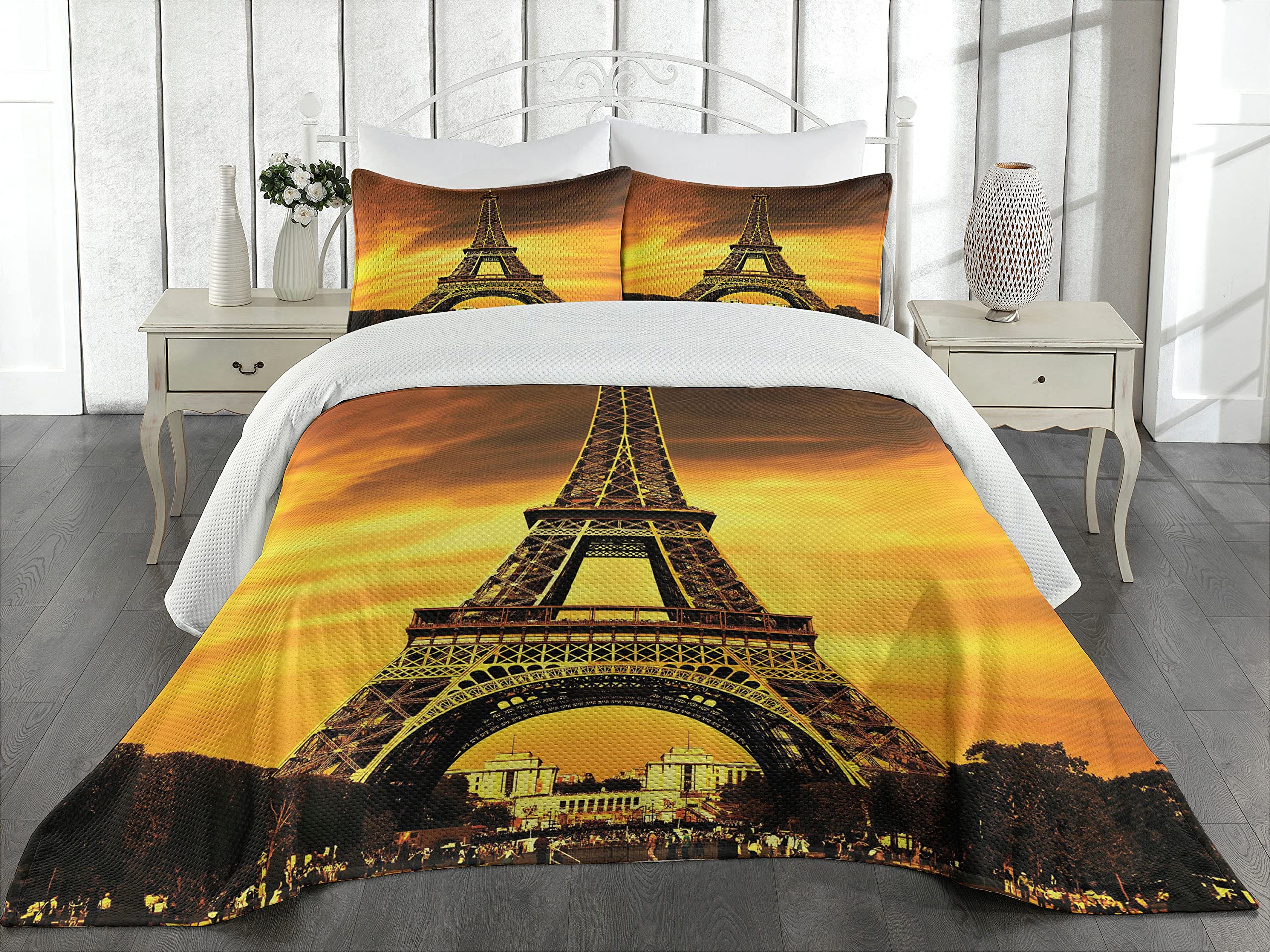 Ambesonne Eiffel Tower Coverlet, Paris Love City Monument in Dramatic Sunrise Picture of French Landmark, 3 Piece Decorative Quilted Bedspread Set with 2 Pillow Shams, King Size, Yellow Brown