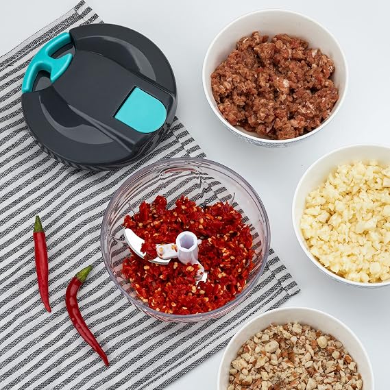 Multi-Function Manual Food Processors & Chopper with Cover and Handle, Garlic Press Vegetable Chopper Shredder,Suitable for Onions Garlic Carrots Gingers Peppers Fruits,Ideal Gift for Kitchen(Blue)