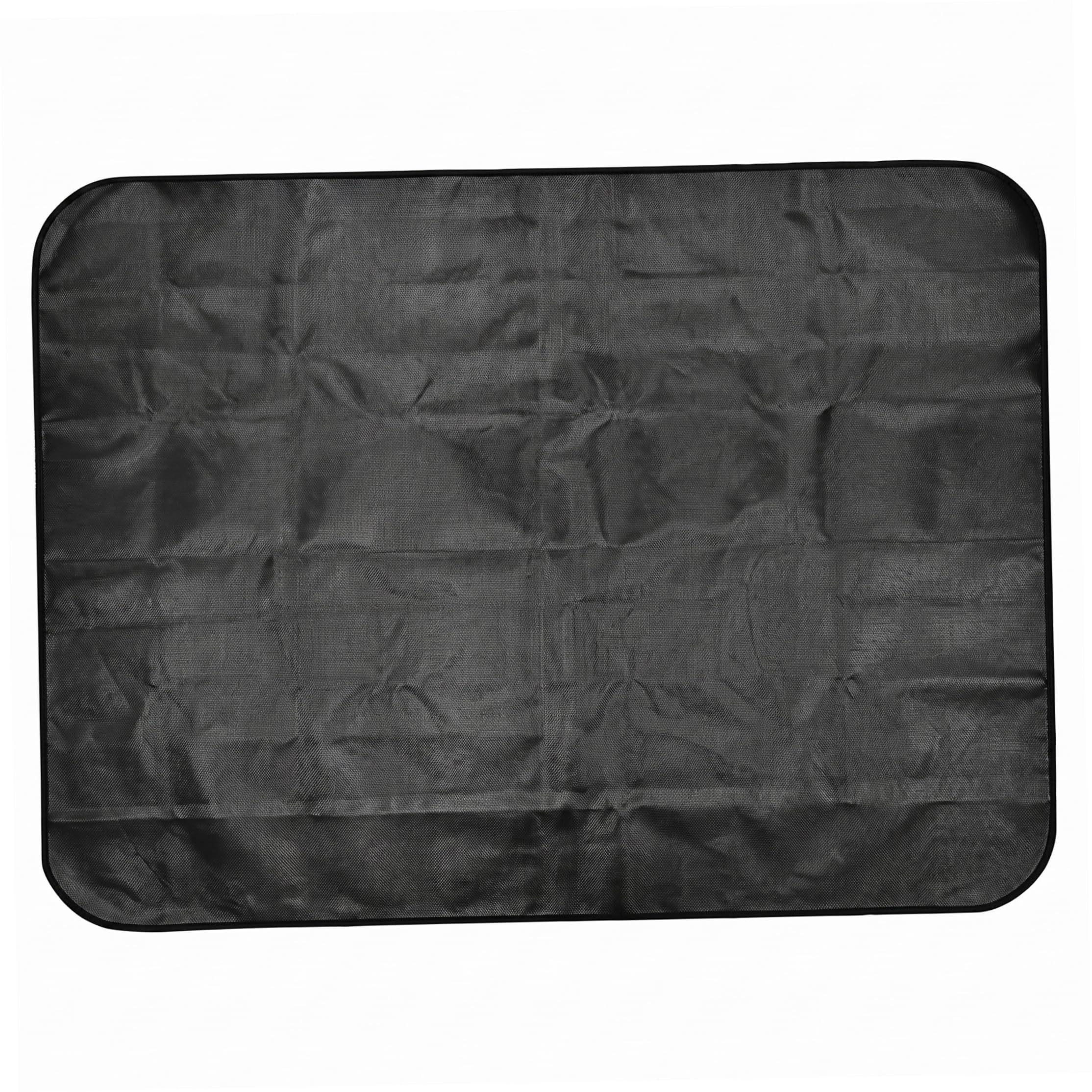 Tapis de barbecue pour grillades extérieures en famille sur la terrasse de jardin
