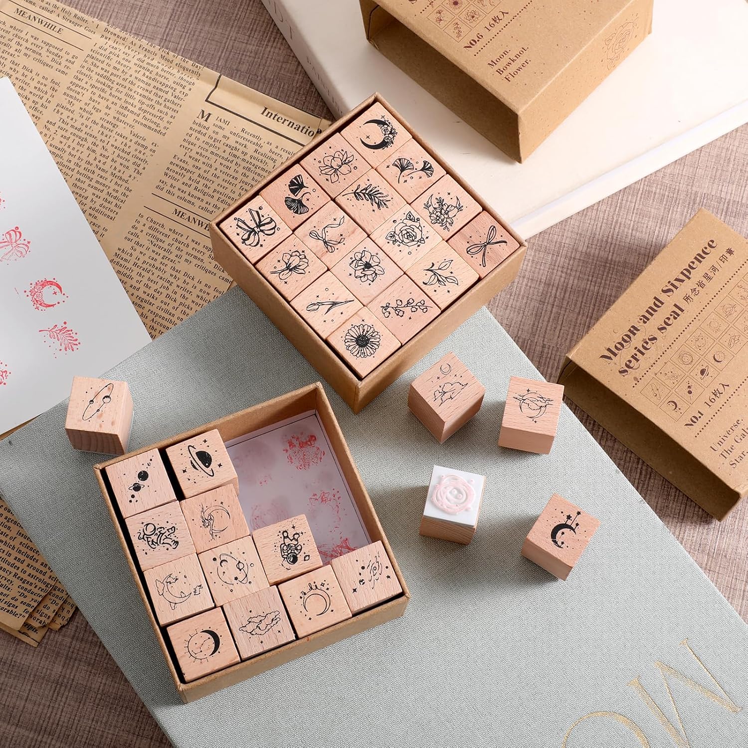 32 PCS Wooden Rubber Stamp Set, flower stamp Rubber Stamps for Crafting Universe Galaxy Botanical Vintage Decorative Wood Mounted Rubbers Stamps for Crafting Arts and DIY Crafts, Journals, Card Making