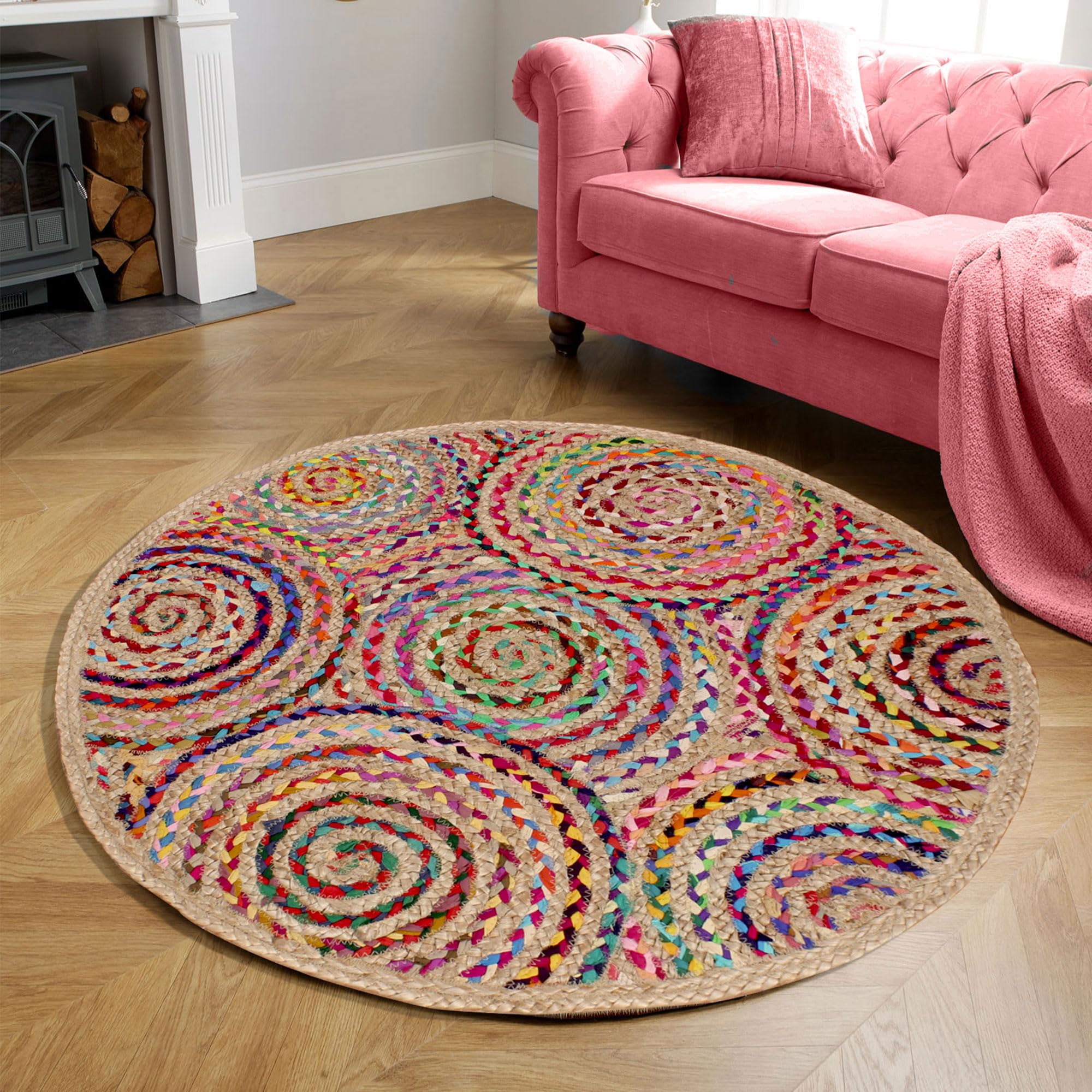 Tapis rond en coton Chindi fait main : la douceur d'un tressage naturel au pied du lit