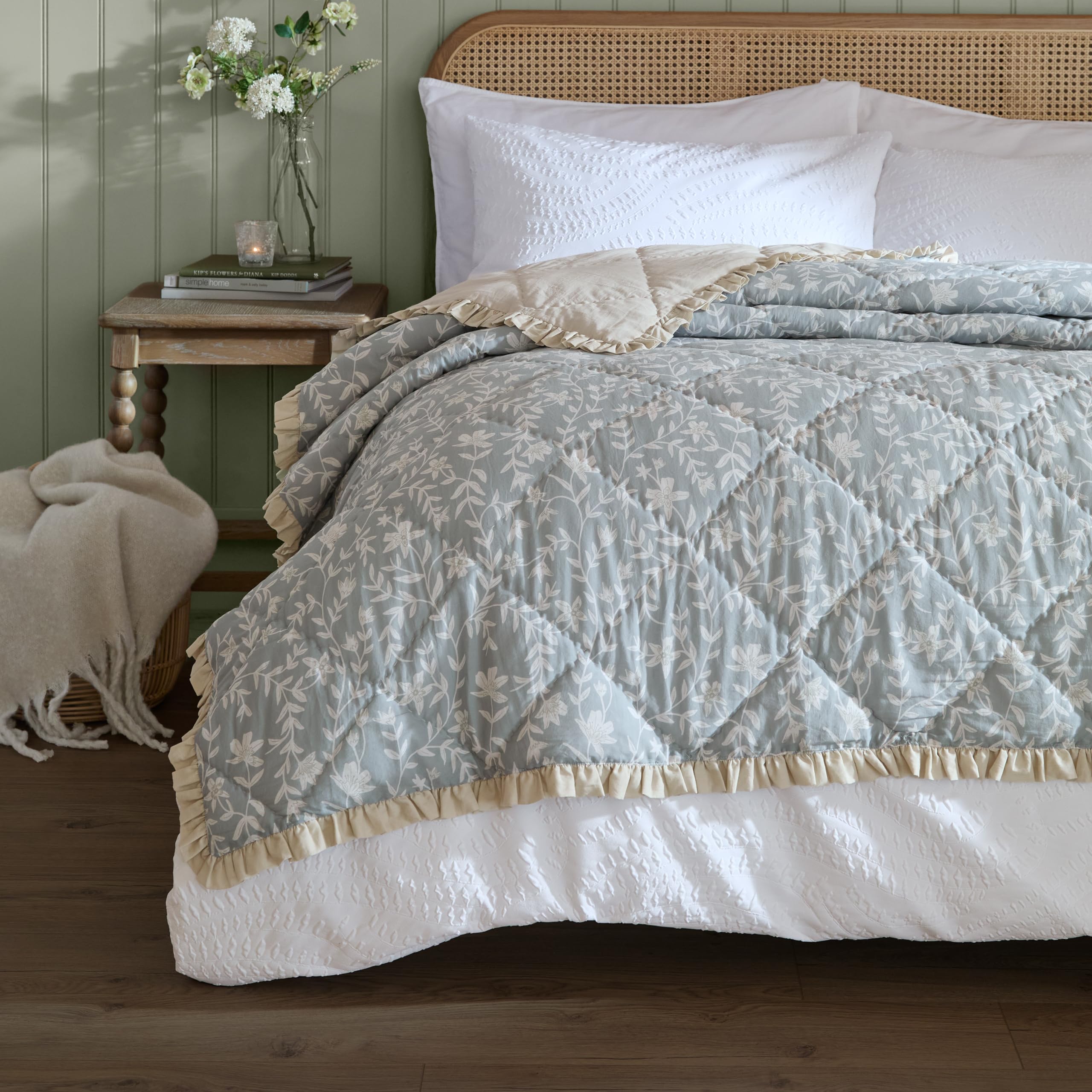 Wylder Amelia Bedspread Seafoam