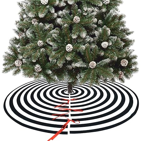 black mini tree skirt